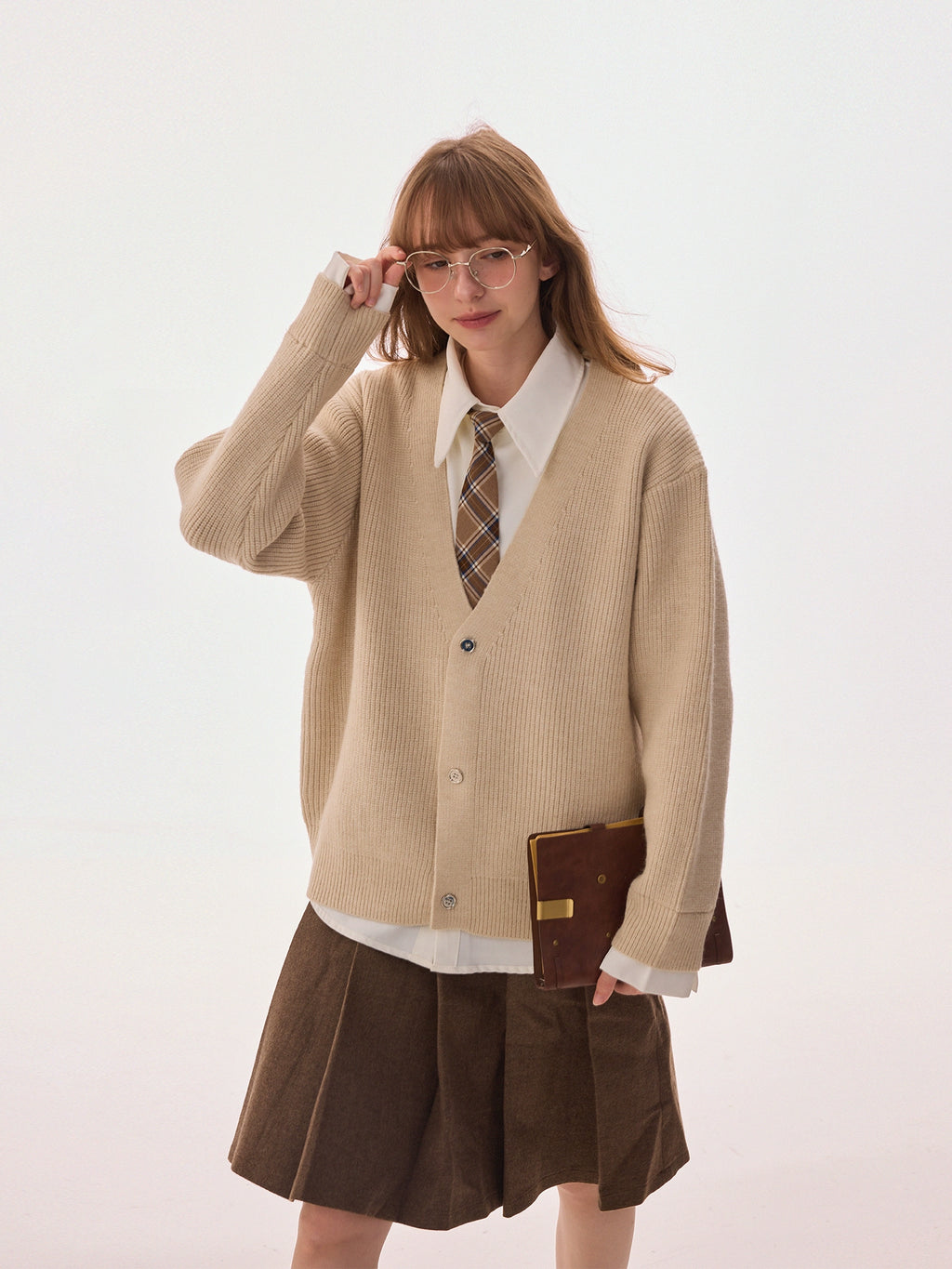 CHOR Premium Sense V-neck Fake Two-piece Shirt Knitted Cardigan Sweater