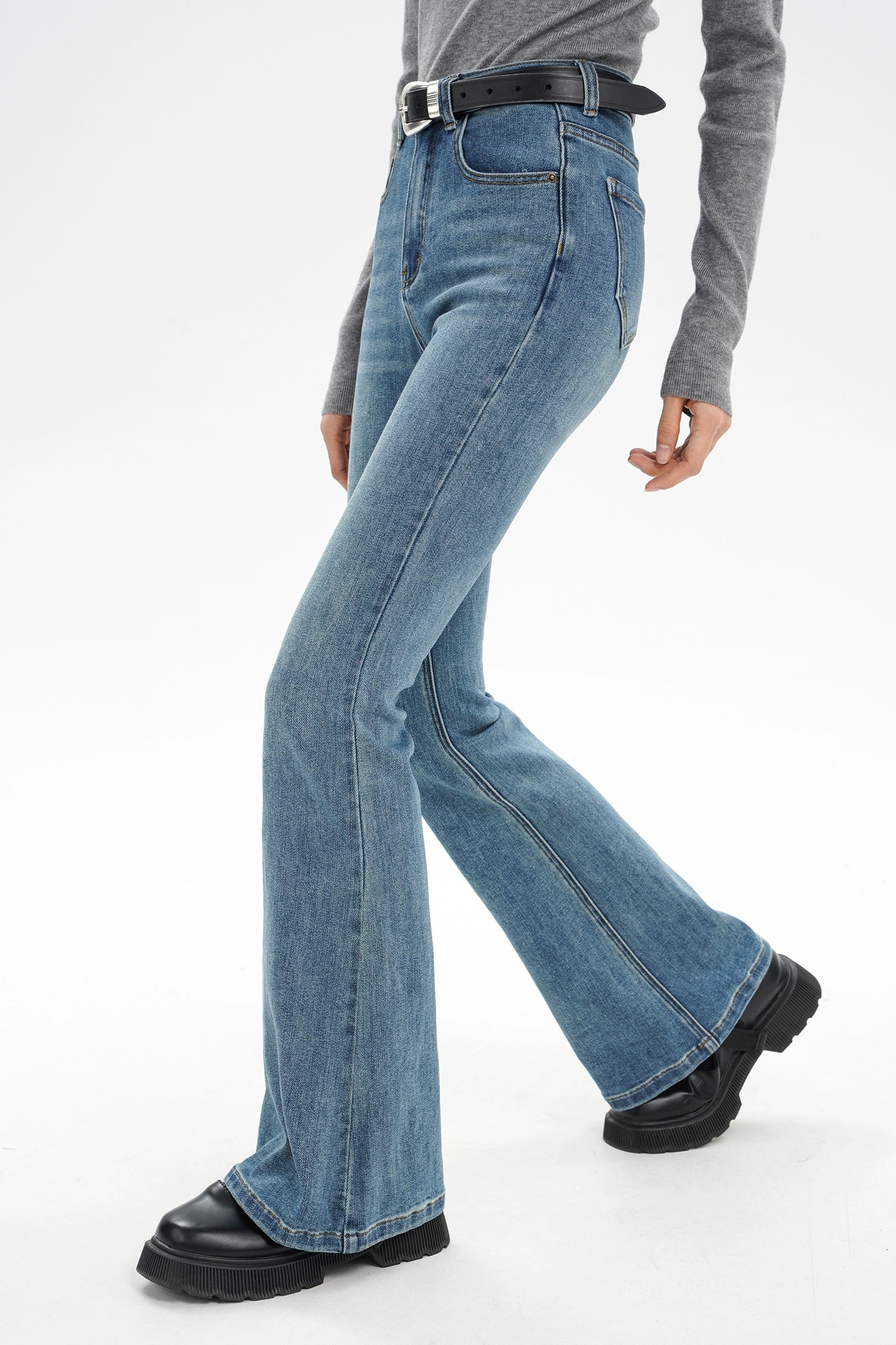 EM High Waist Slim Fit Micro-Flared Jeans