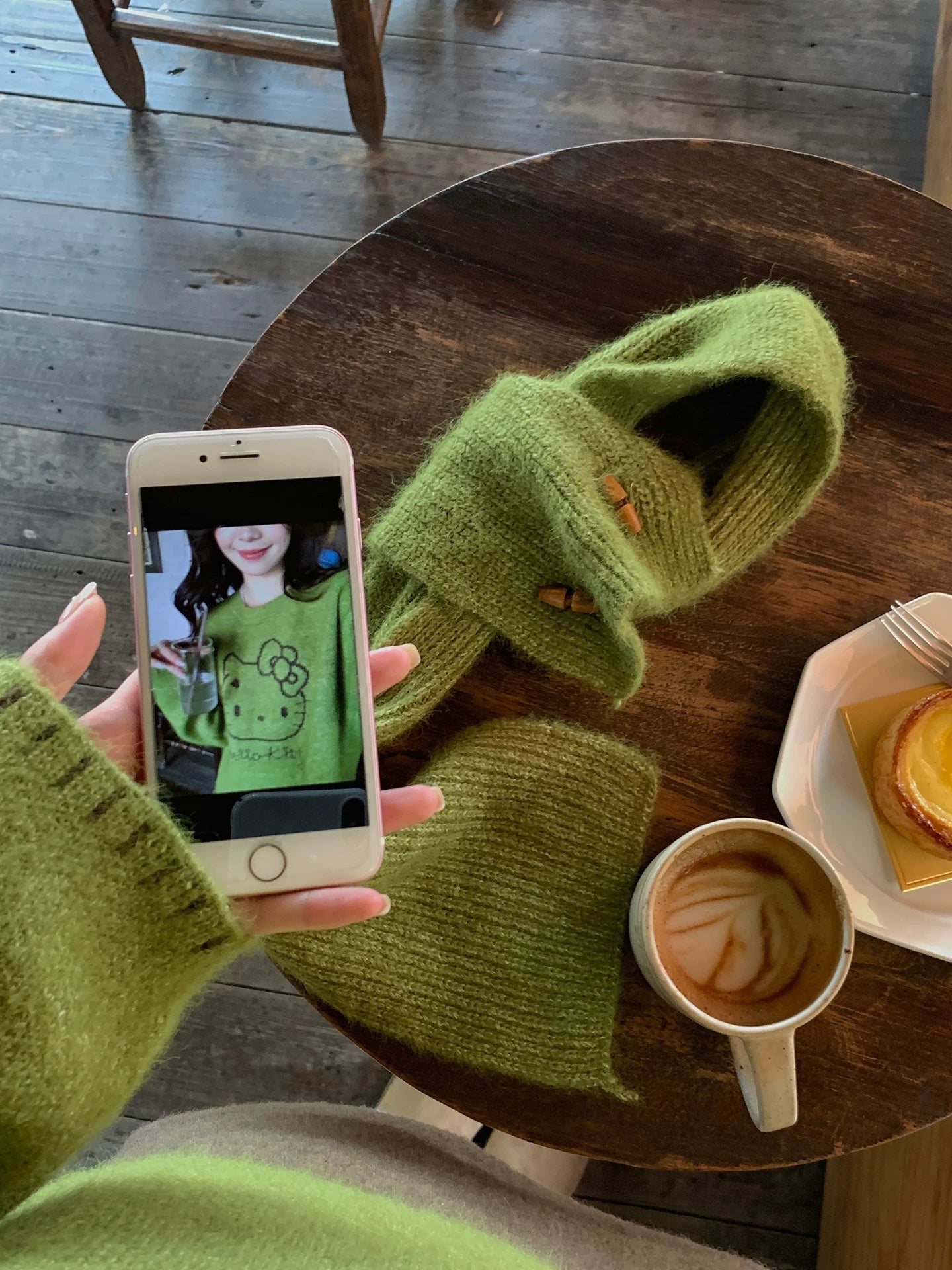 Even Chunky Kitty Sweater with Scarf