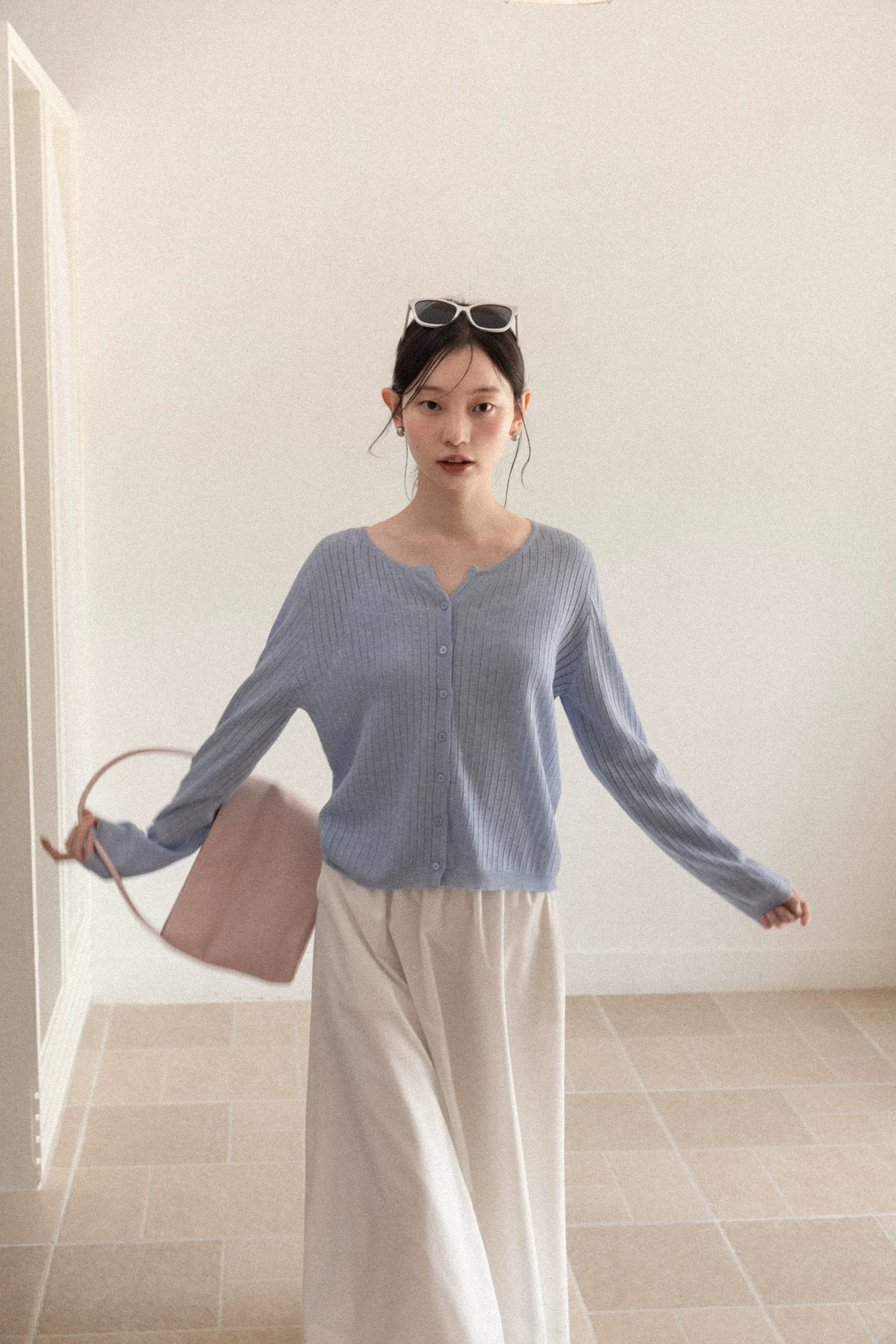 Cantonstory Gentle Long-sleeved Wool Knitted Cardigan