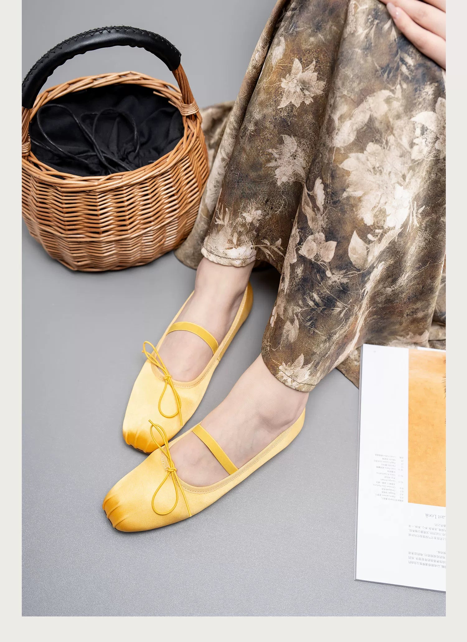 L'aise Silk Pleated Shoes
