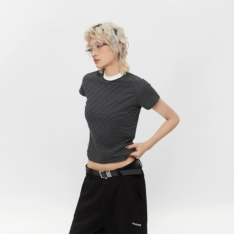 AIRHOOD Versatile Front Shoulder Pinstriped Tee