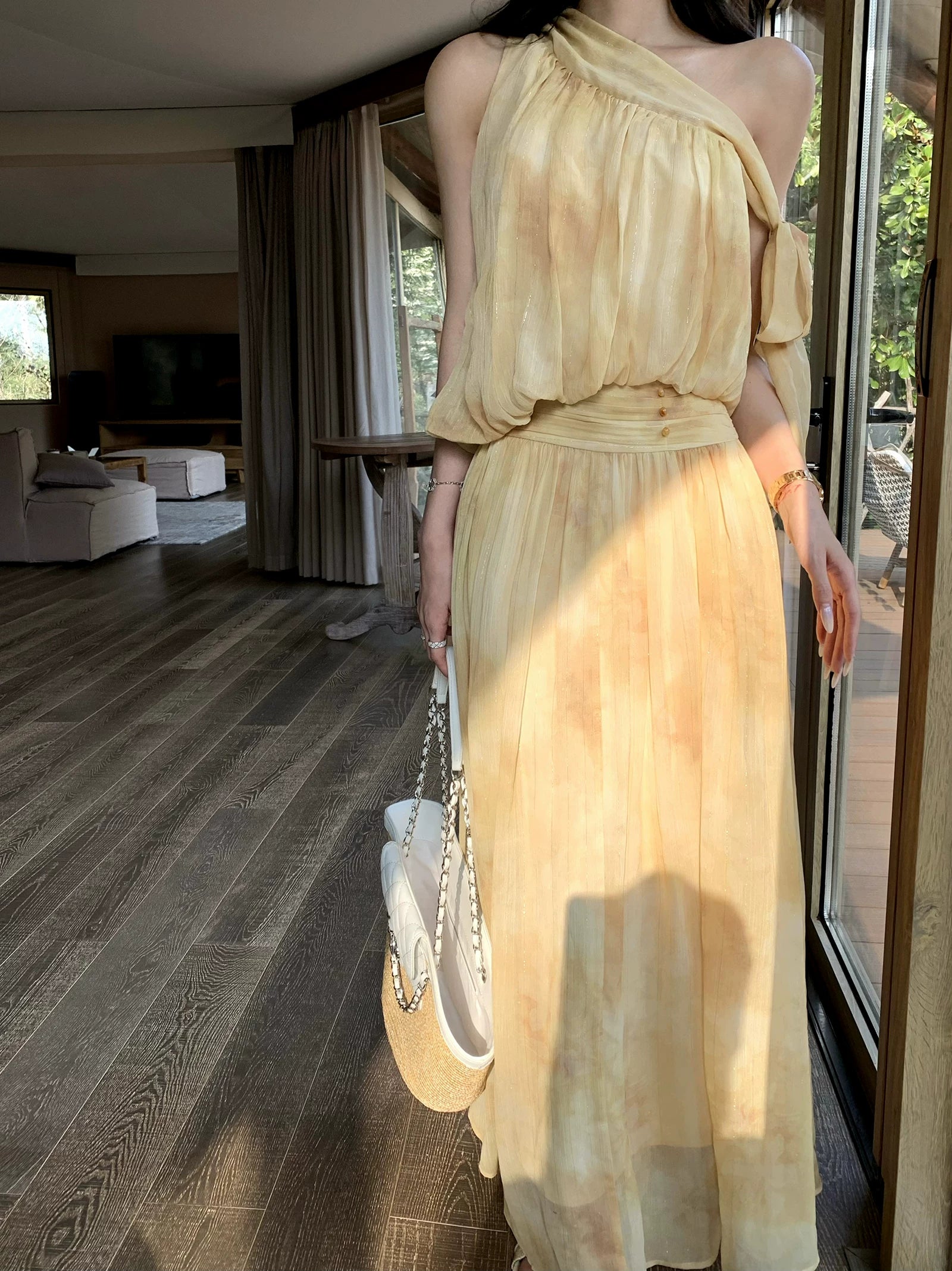 Barb Chill Slanted Shoulder Top Smudge Skirt Set