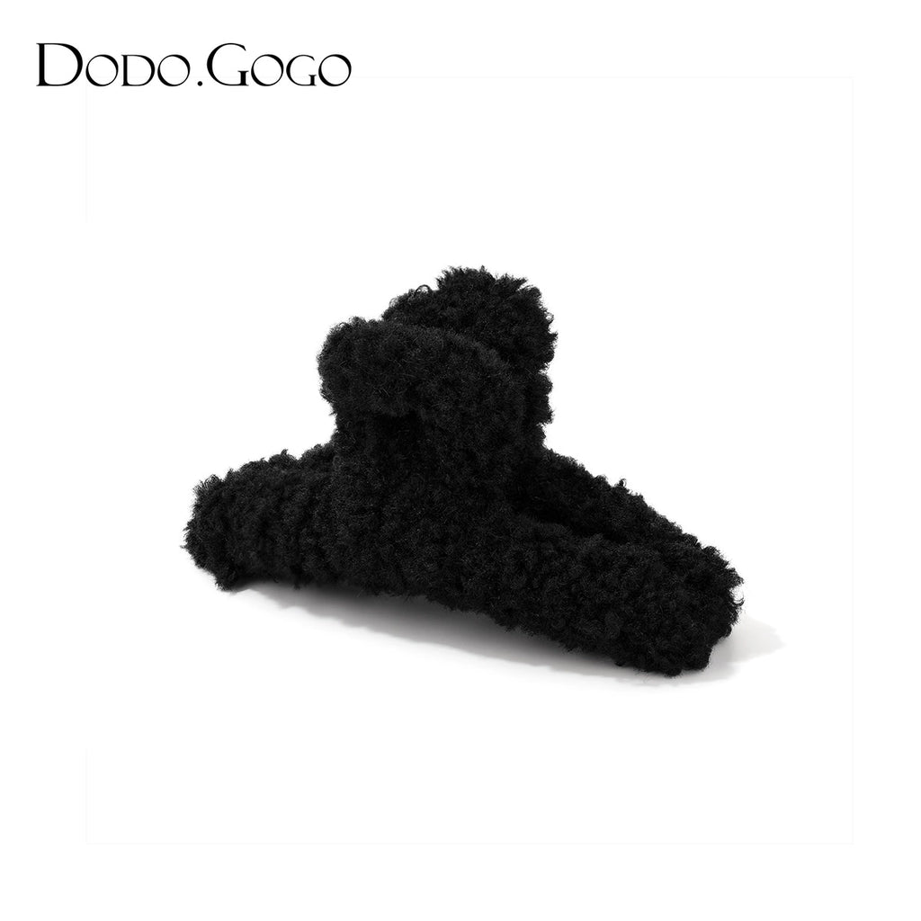 Dodogogo Cute Bear Fluffy Hair Scratching