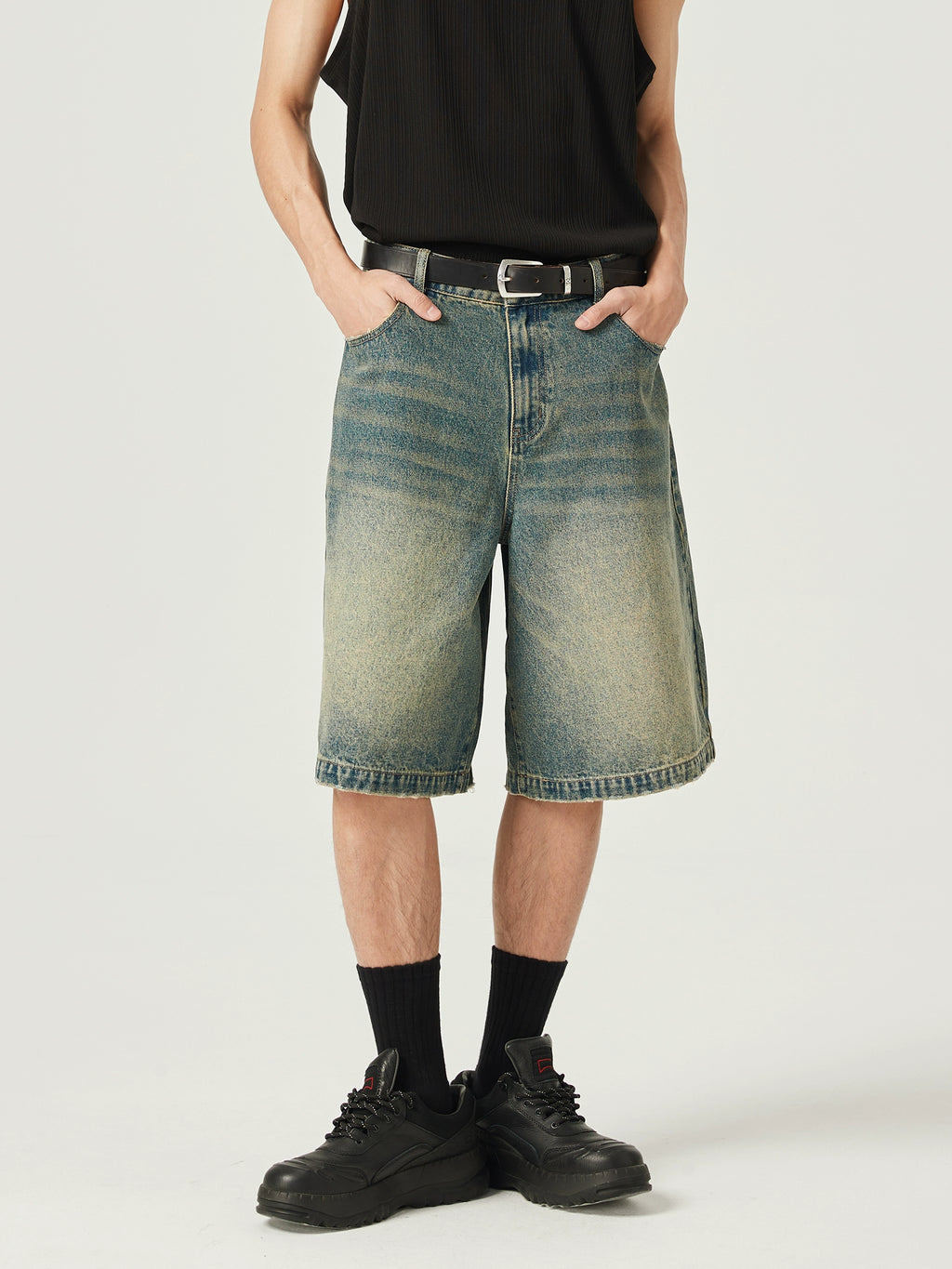 DIMC Retro Washed Yellowed Five-point Jeans