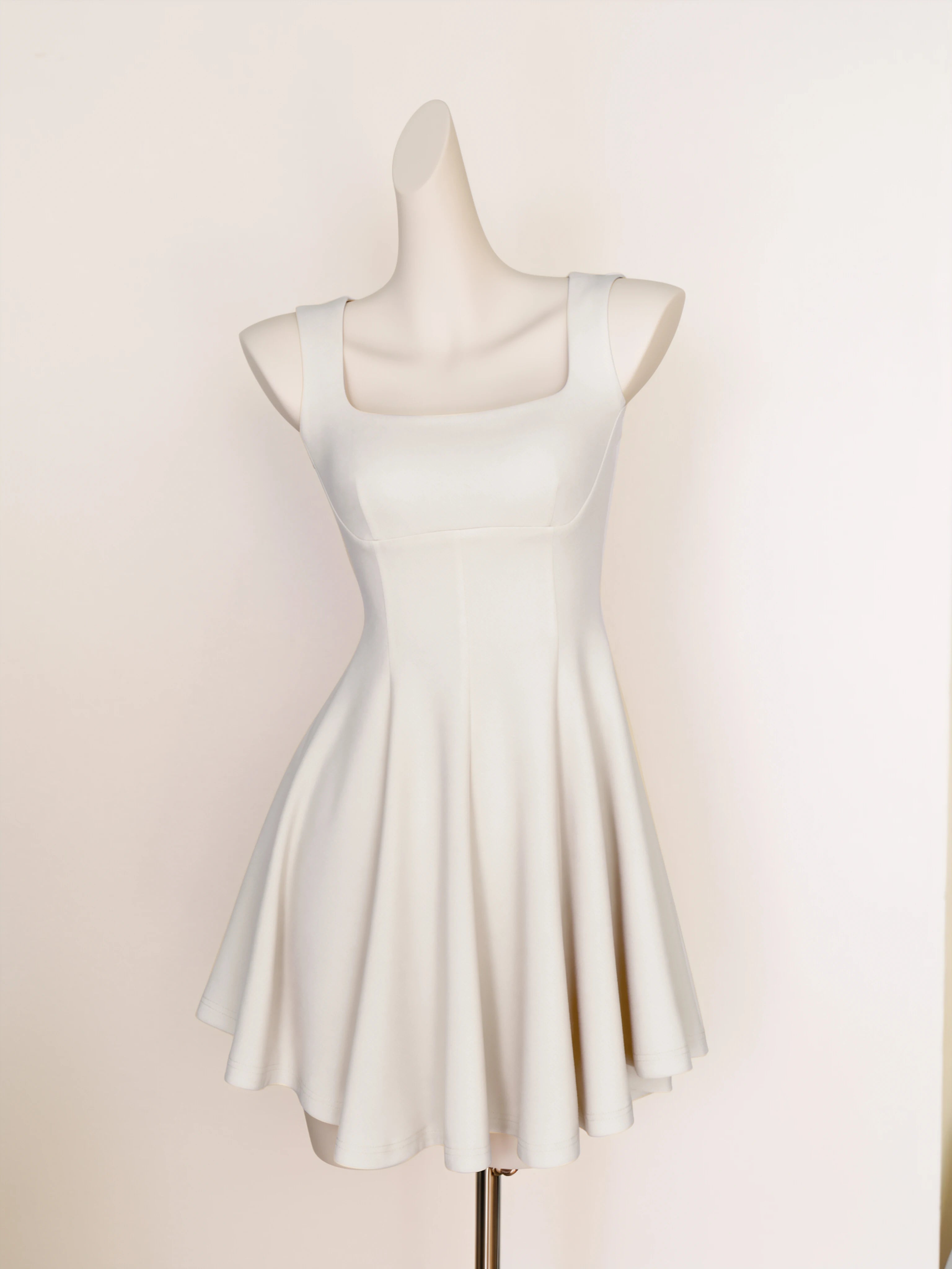 Barb Chill Square Neck Waist Skinny Suspender Short Dress