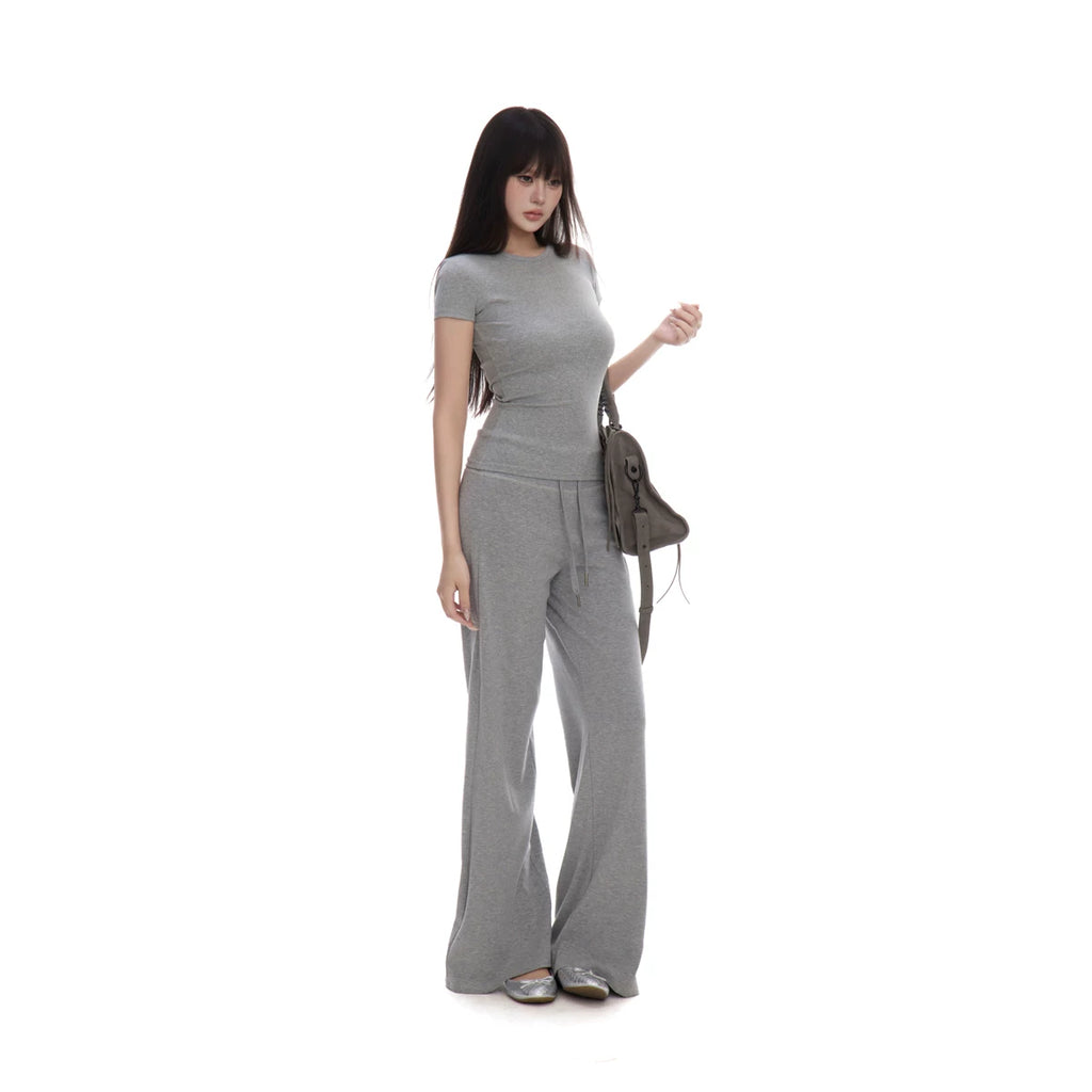 WITHMIN Straight Shoulders Slim and Slim Tee