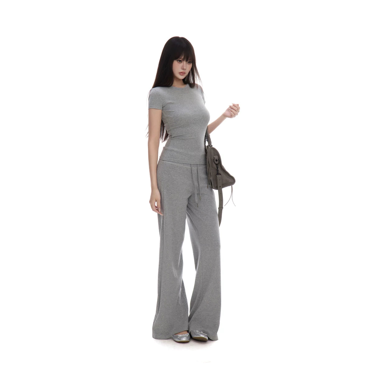 WITHMIN Straight Shoulders Slim and Slim Tee