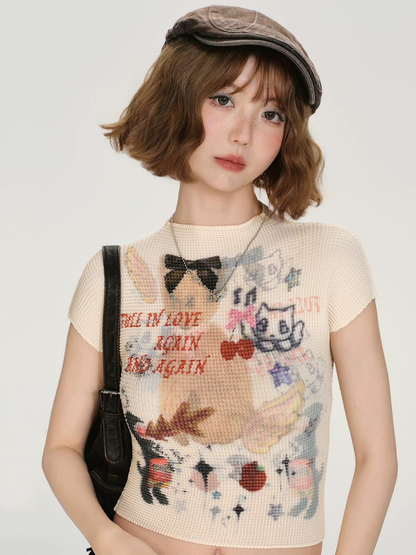 Girlyhalo Vintage Short Slim Fit Tee