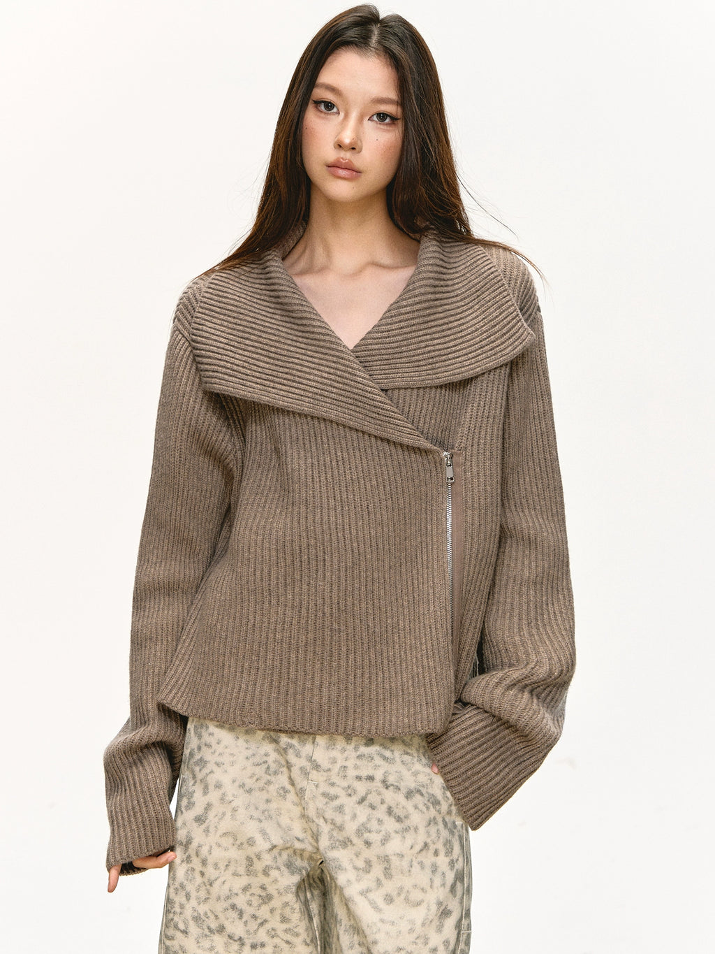 Anna Aneae Big Lapel Zip-up Sweater Jacket