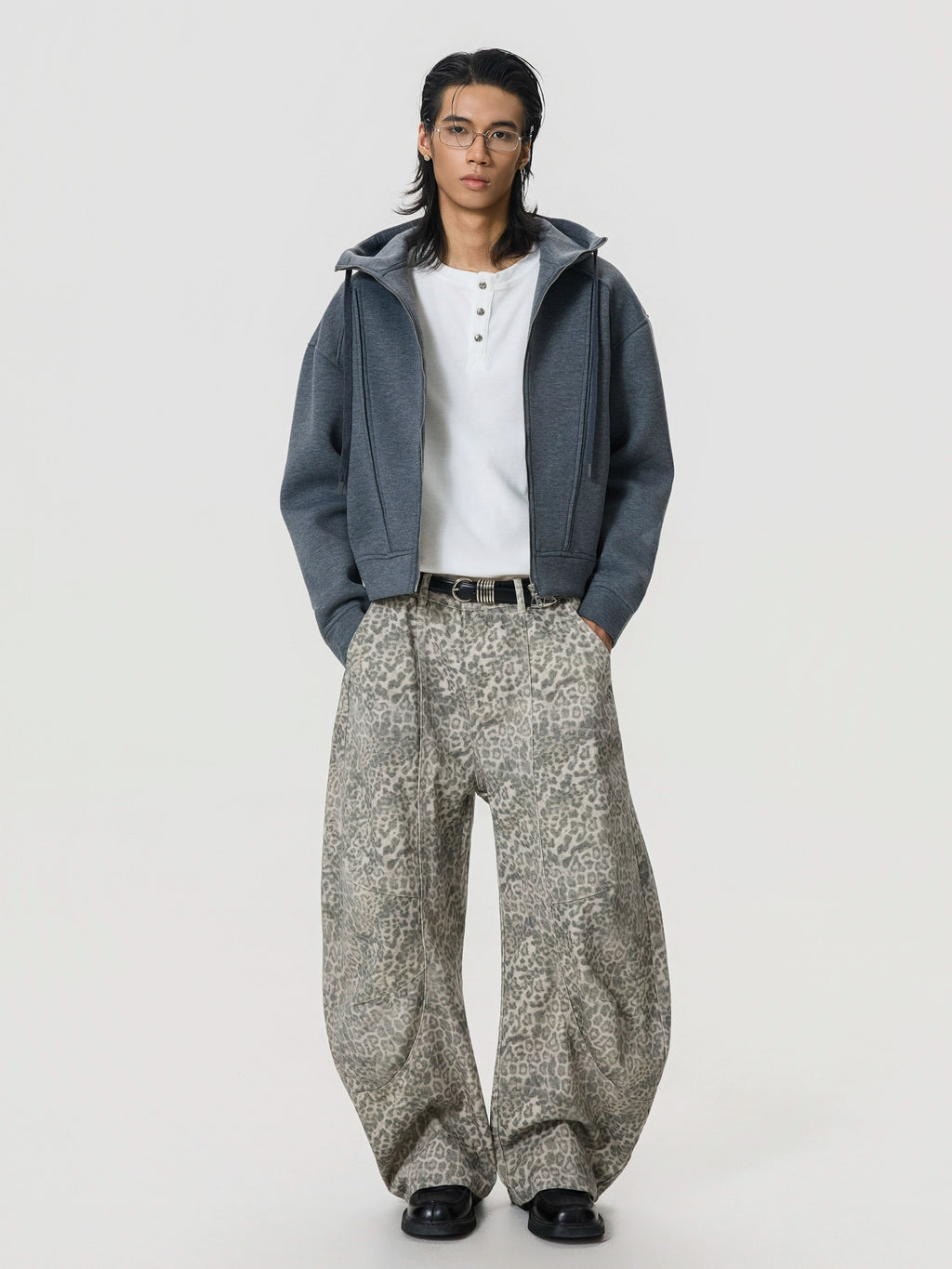 BTSG Vintage Pleated Leopard Wide-leg Jeans