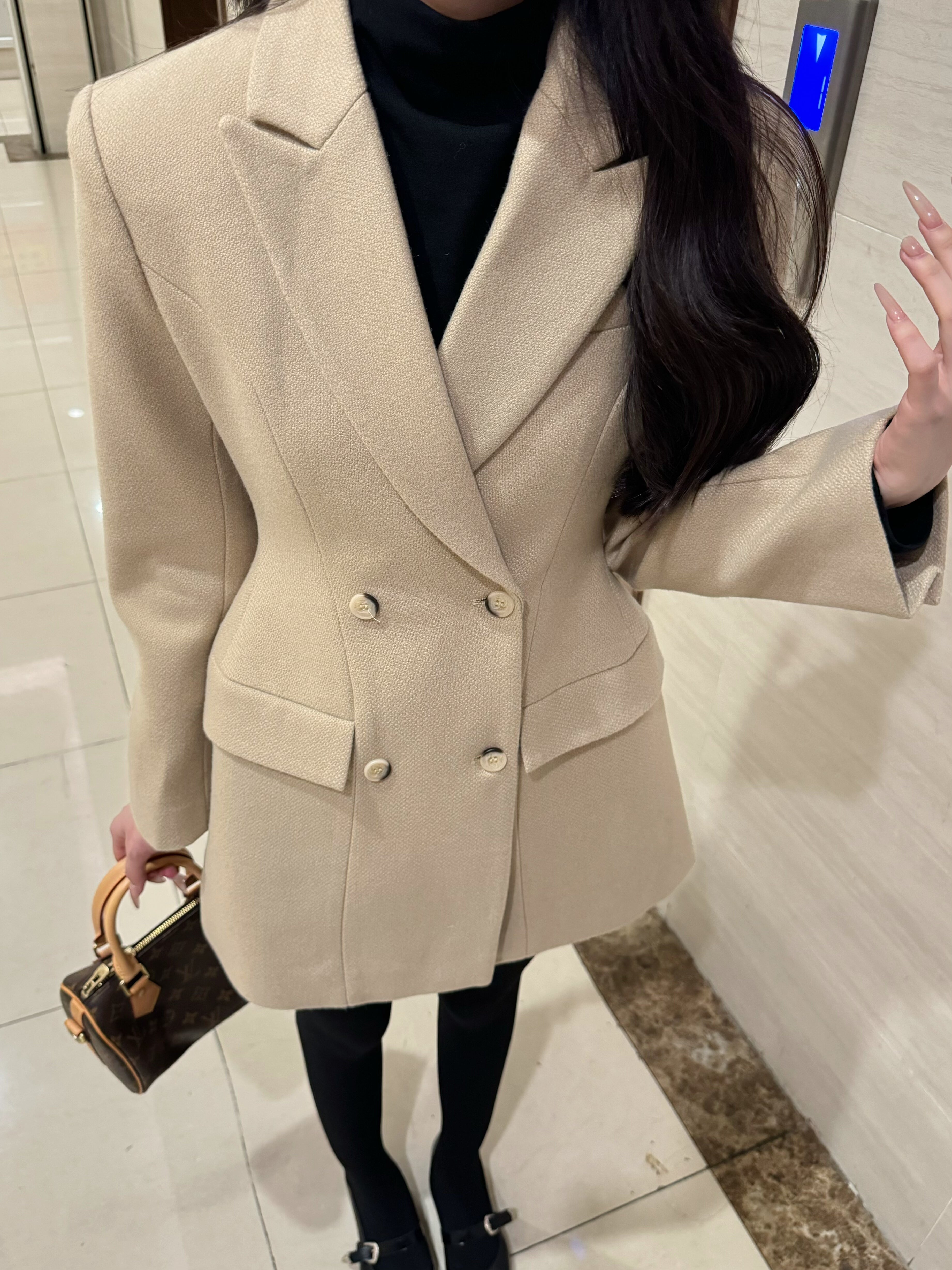 PANPANSTUDIO Minimalist Winter Woolen Slim-fitting and Thin Jacket