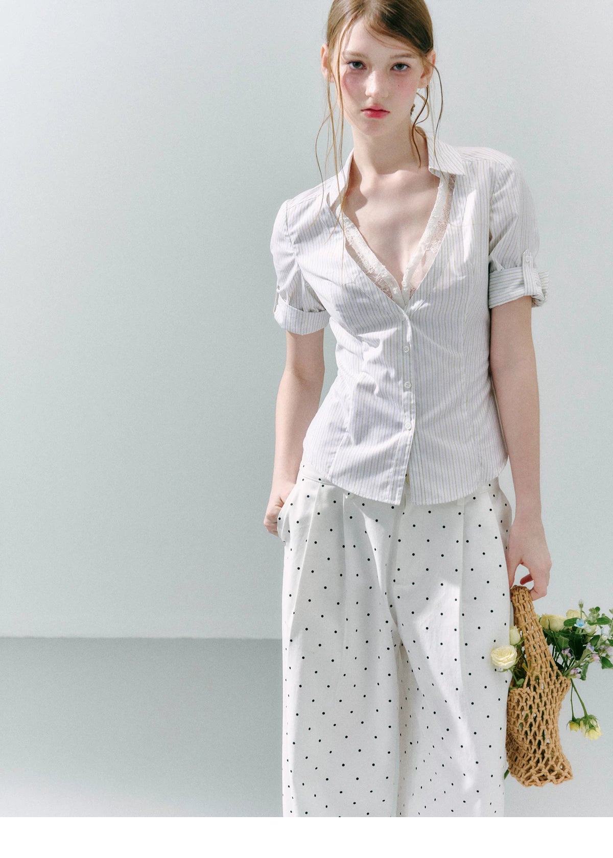 LOST FOREST Low-neck Lace Fake Two-piece Slim-fit Shirt