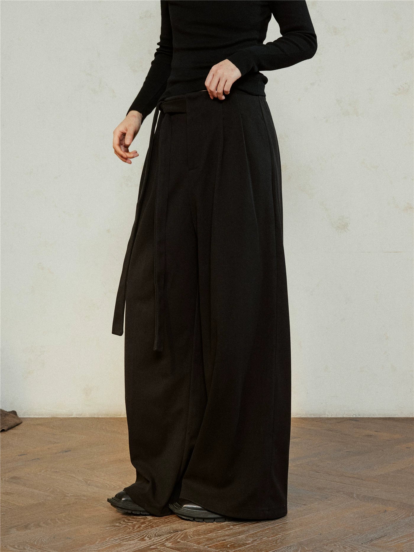 SUNYVONNE Minimalist Lazy Style Lace-Up Wide Leg Pants