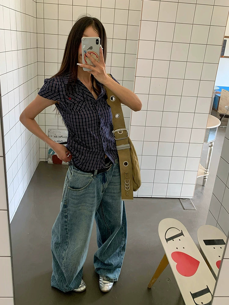 EAHO Vintage Crease Hot Diamond Washed Scimitar Jeans