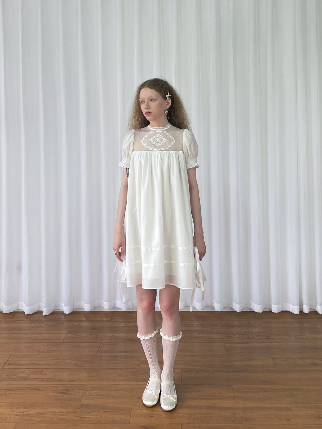Loosesmell Lace Stitched Mesh Slim Dress
