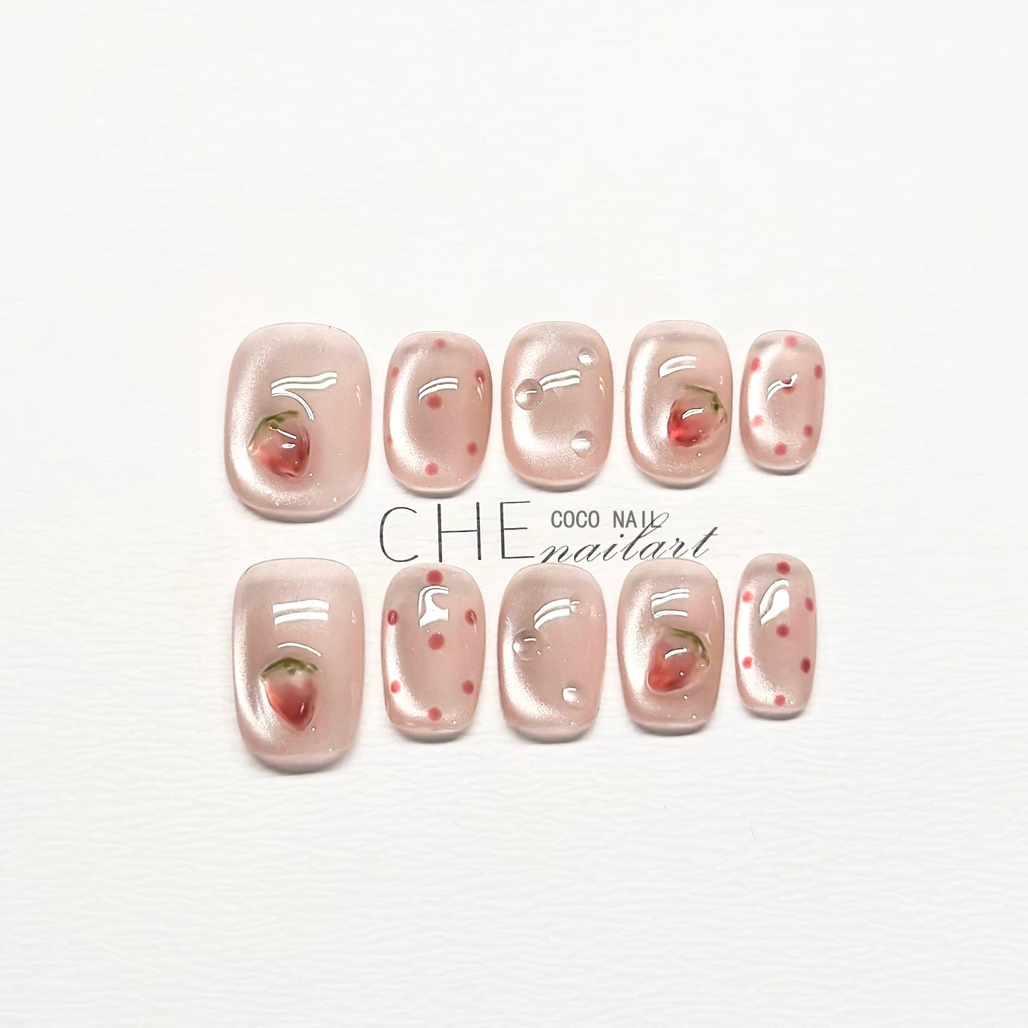 COCO Light Luxury High Sense White Hand-worn Armor