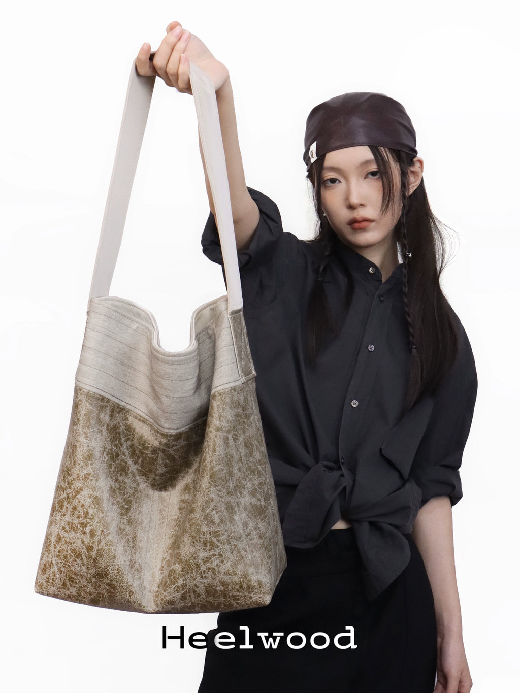 Heelwood Wilderness New Chinese Bucket Bag