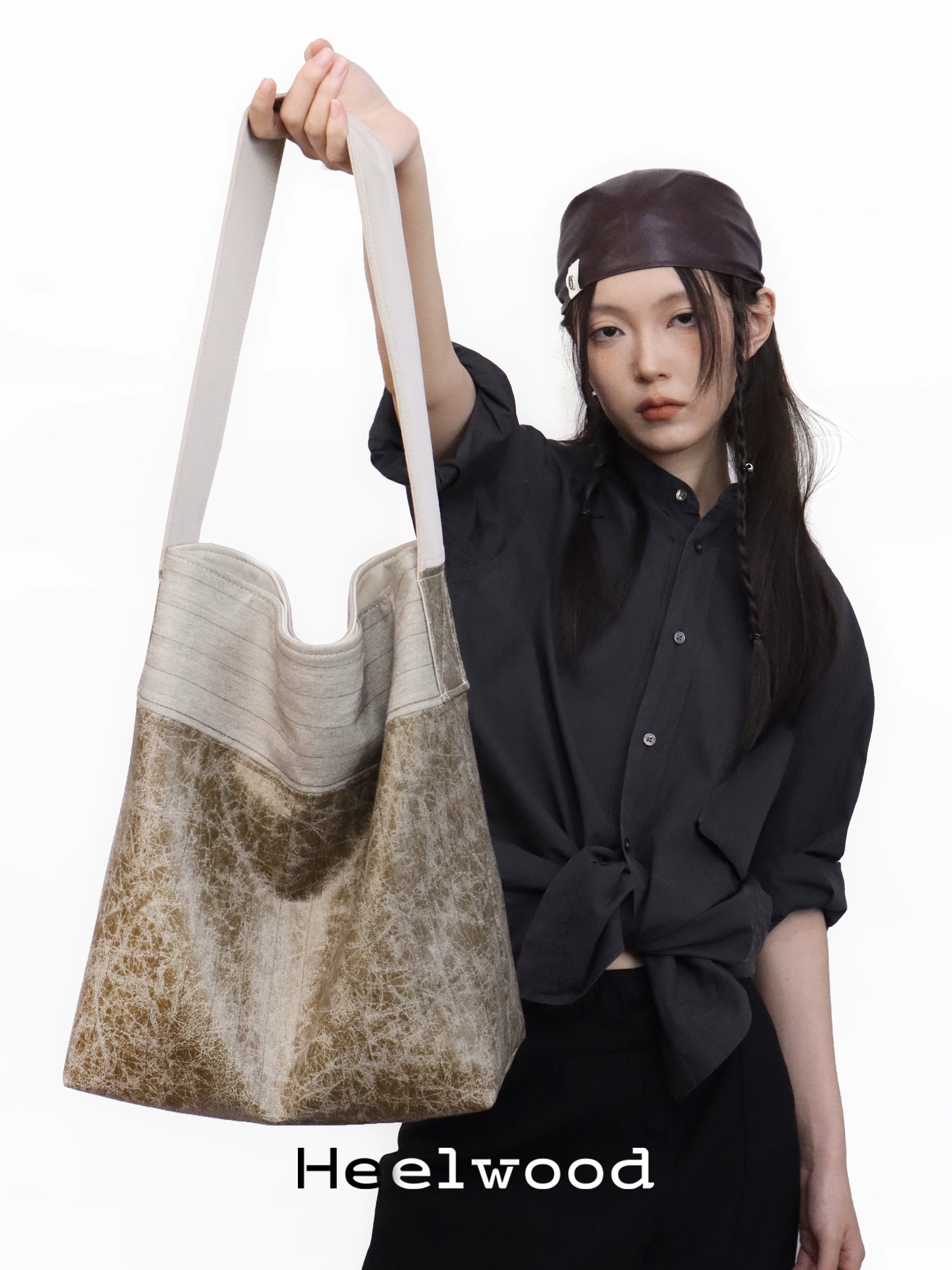 Heelwood Wilderness New Chinese Bucket Bag