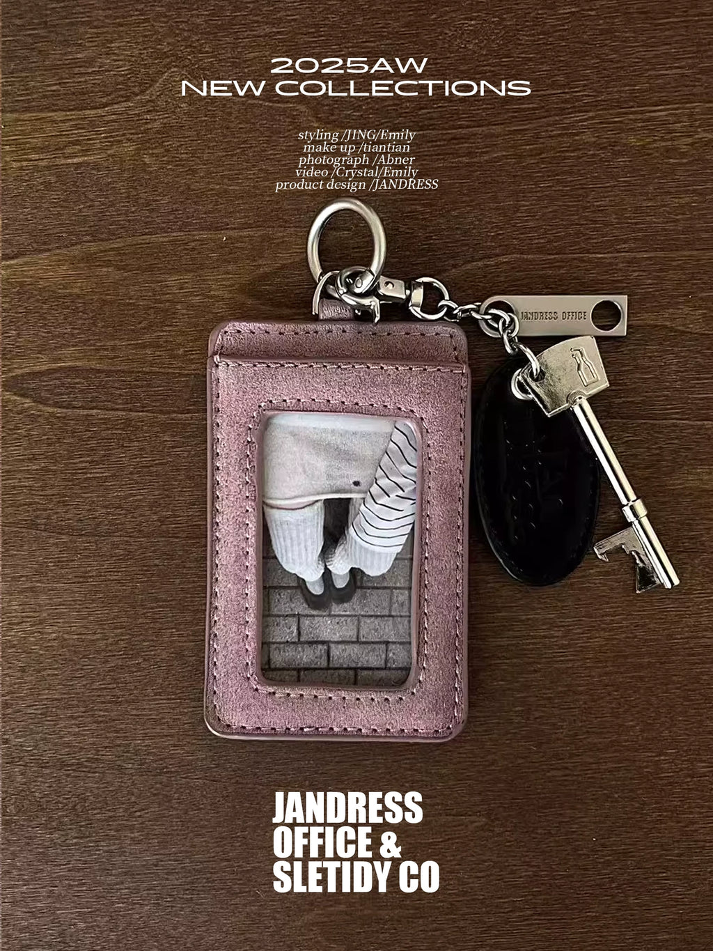 JANDRESS Oval Key Card Holder