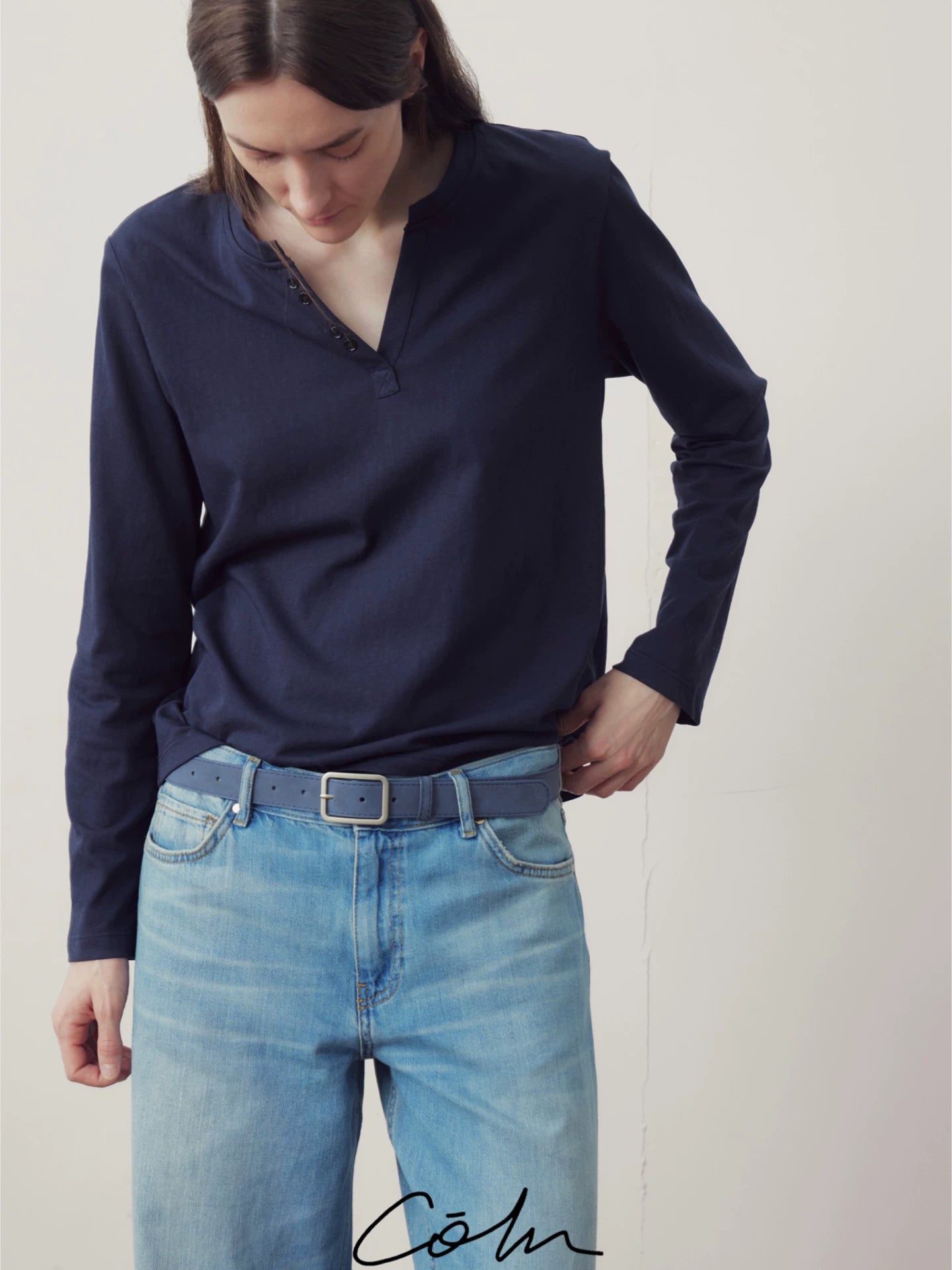 COLN Retro V-neck Casual Versatile Long Sleeves