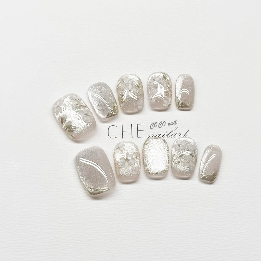COCO Minimalist Advanced Sense White Wearing Armor