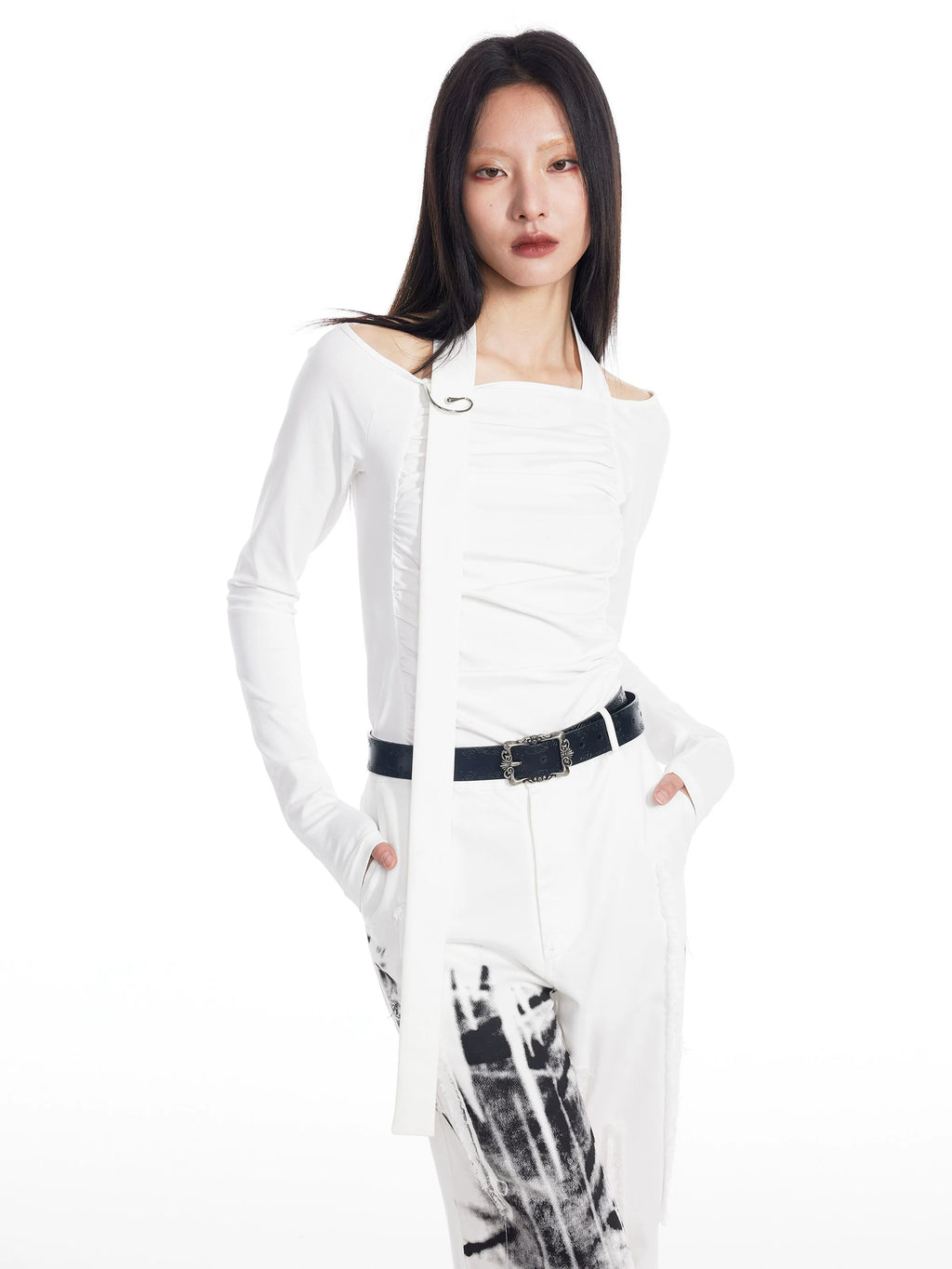 THELIGHT Pleated Metal Buckle Decorative Off-the-shoulder Long Sleeve