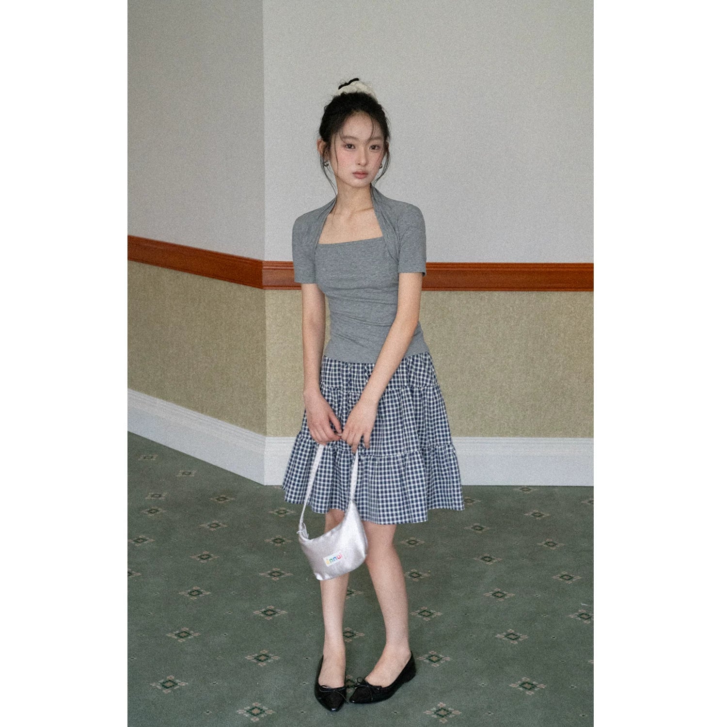 EGGKA Fake Two Pieces Slim Square Collar Slim Tee