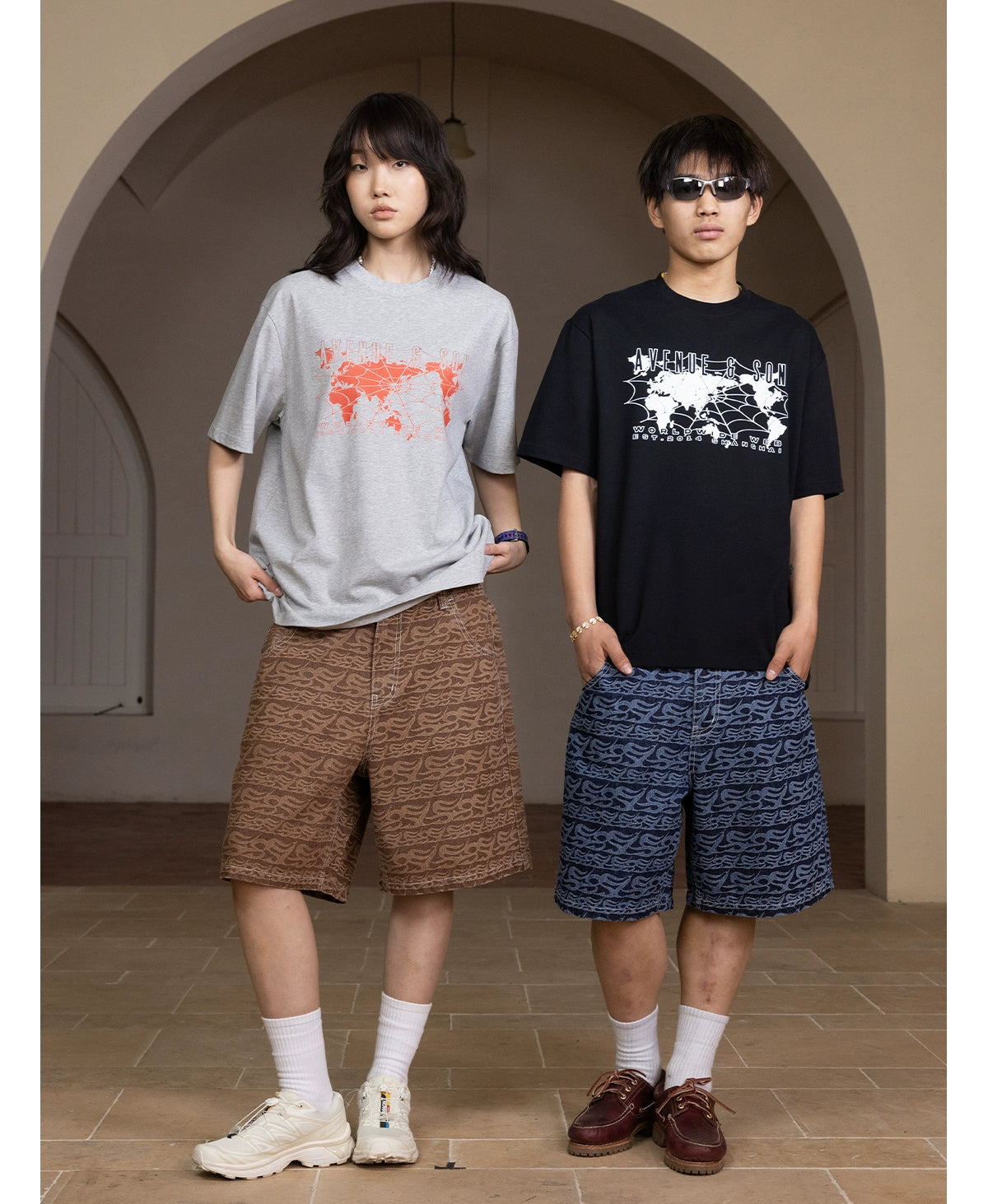 AVENUESON Two-color Internet Map Print LOGO Tee