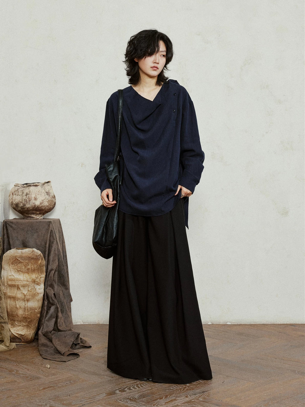 SUNYVONNE Simple Swinging Neck Streamer Loose Shirt