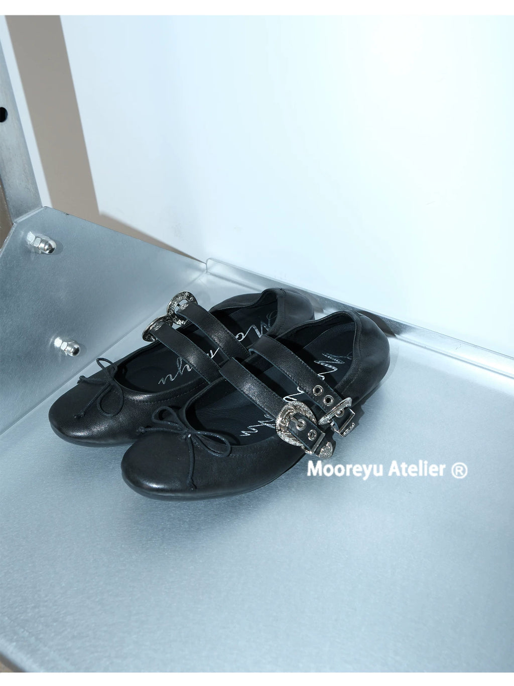 Mooreyu Bow Light Mouth Flat Shoes