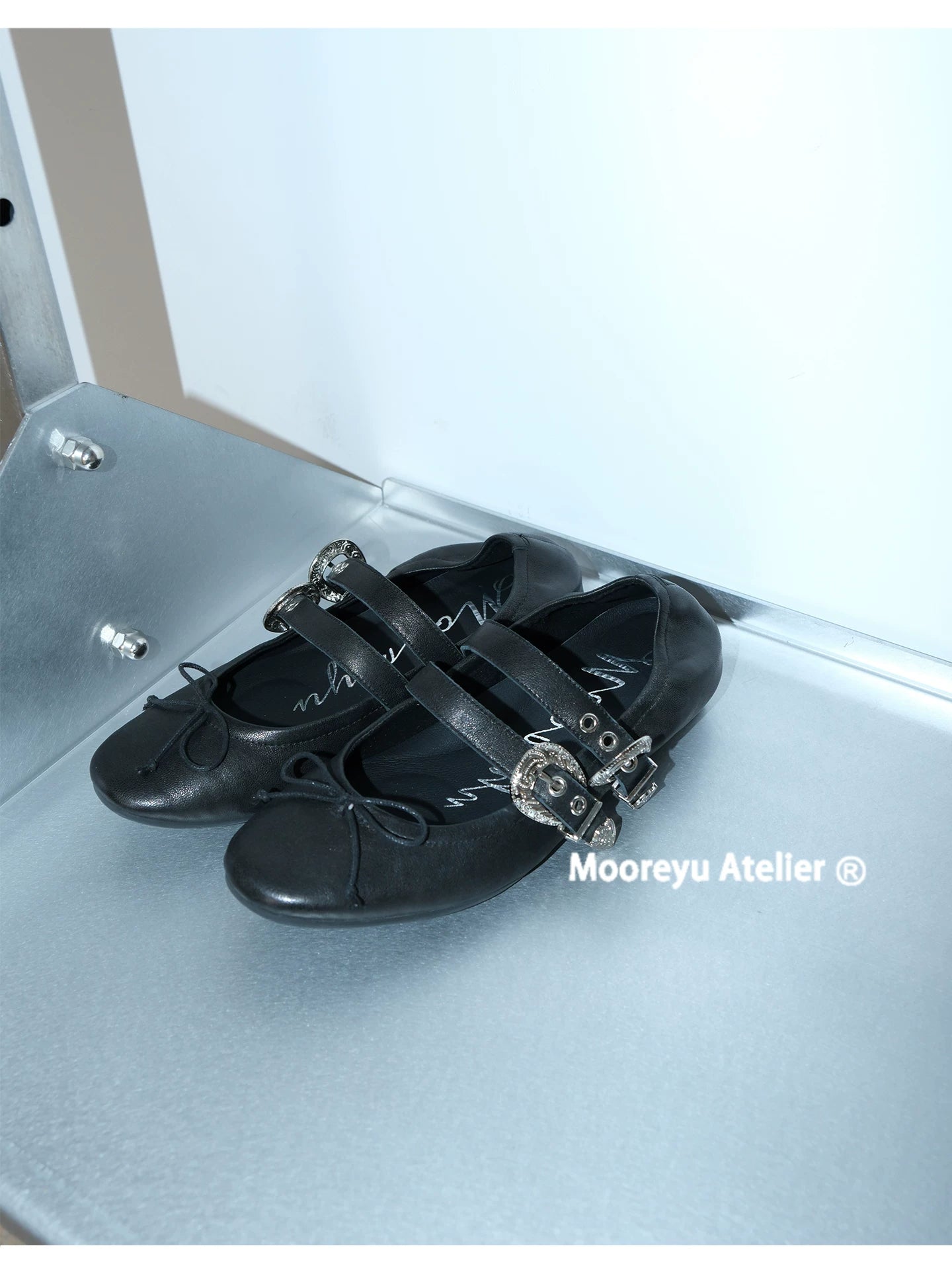 Mooreyu Bow Light Mouth Flat Shoes