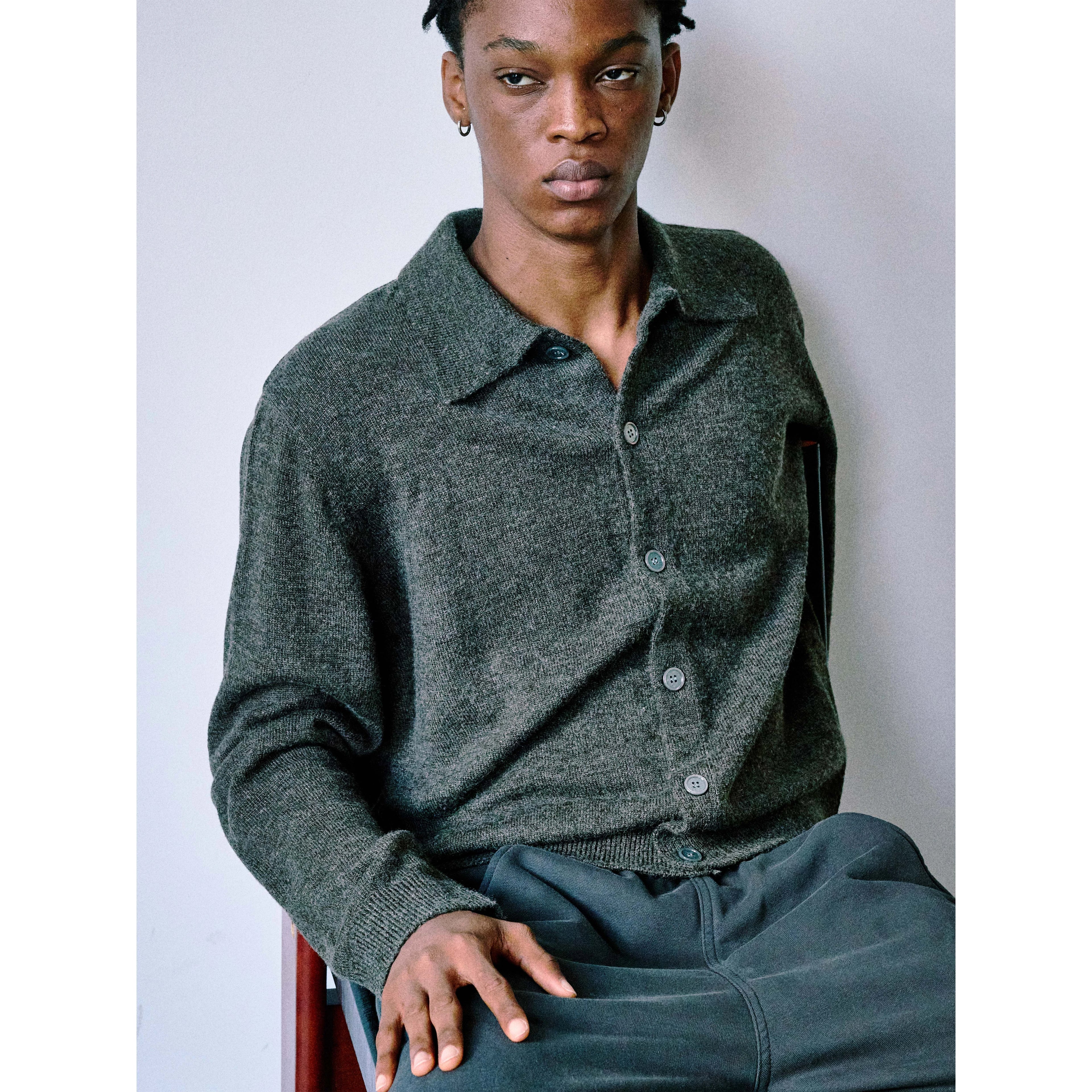 Anniehall Short Lapel Button-down Sweater