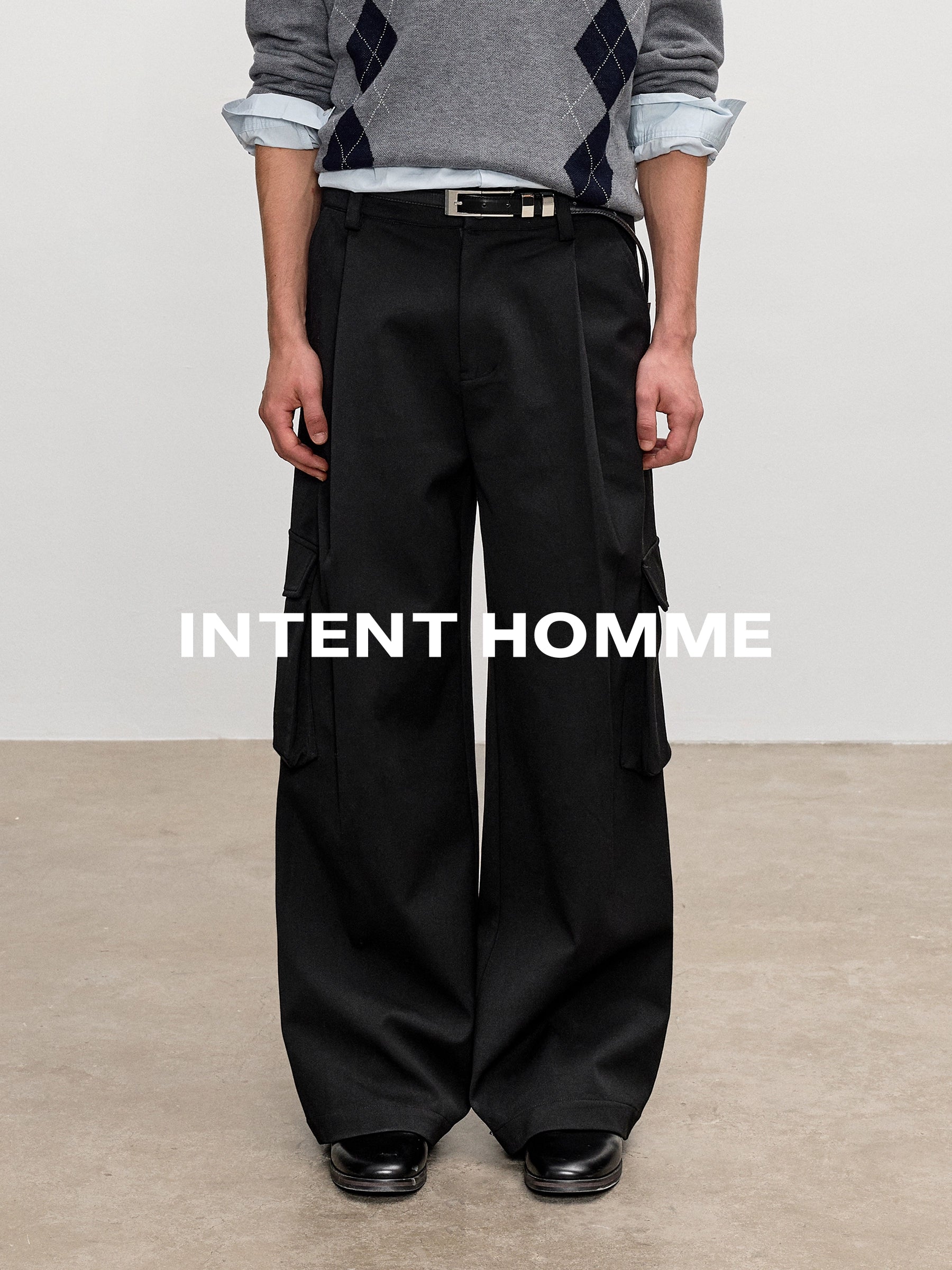 INTENT Pleated A-type Loose Straight Trousers