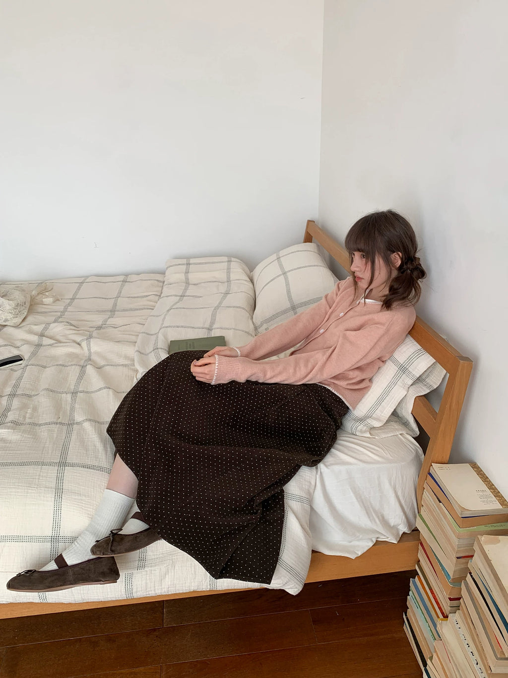 Kano Tie-up Pleated Polka Dot Corduroy Skirt