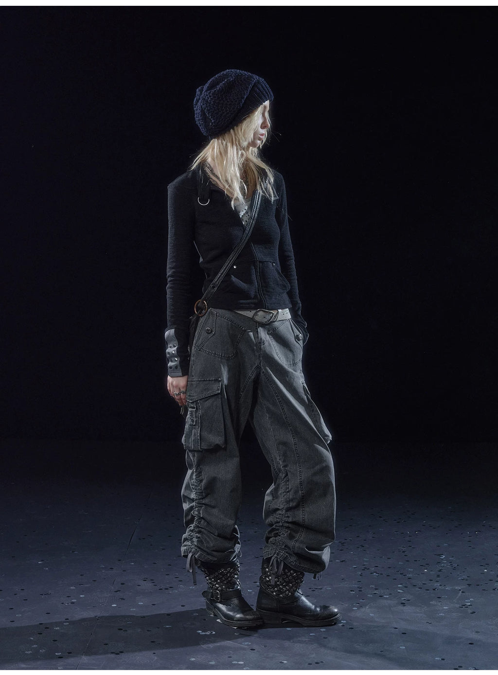 WearAndtear Stitching Rivet Neckline Slim Stand-up Collar Jacket