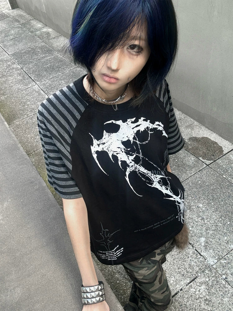 Wetbody Shoulder Sleeve Tattoo Print Casual Tee