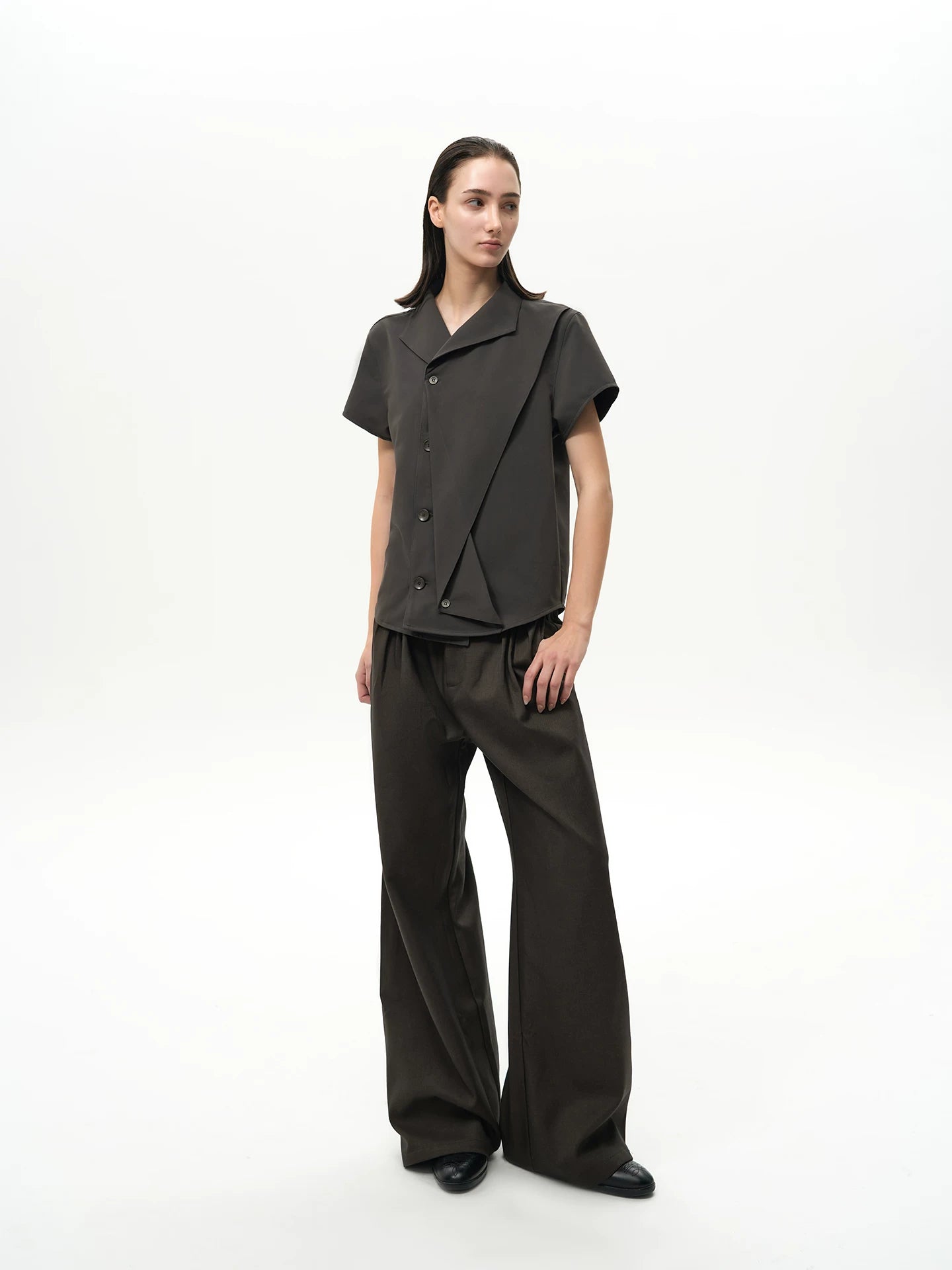 Slight Vogue Folded Flip Sleeve Short Sleeve Shirt