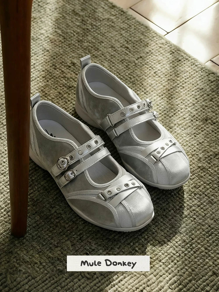 Donkey Shallow Rivet Sports Small Leather Shoes