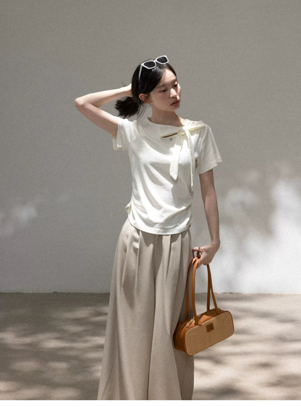 Cantonstory Crew Neck Front Shoulder Waist Thin Tee