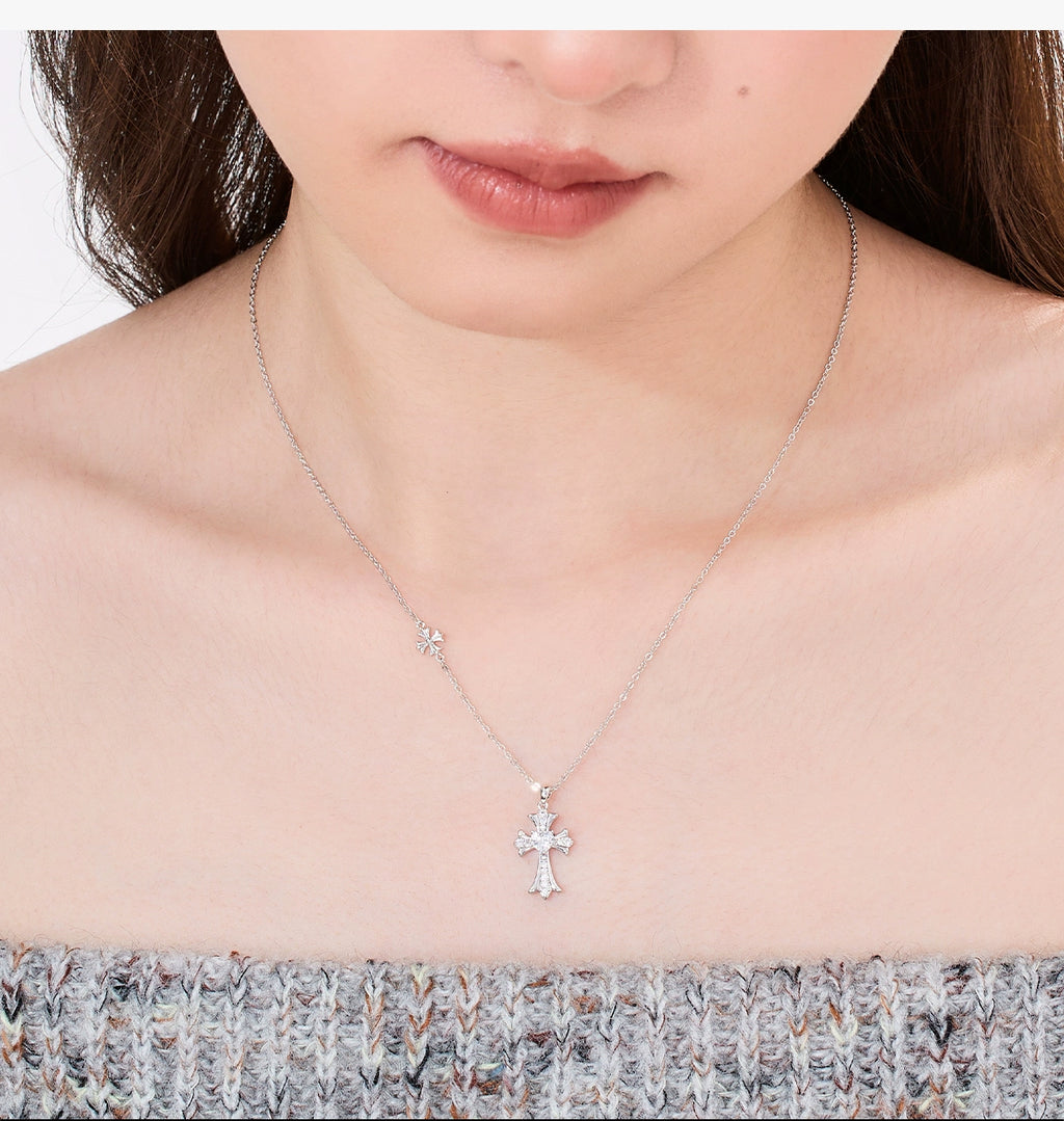 DODOGOGO Cross Simple Necklace