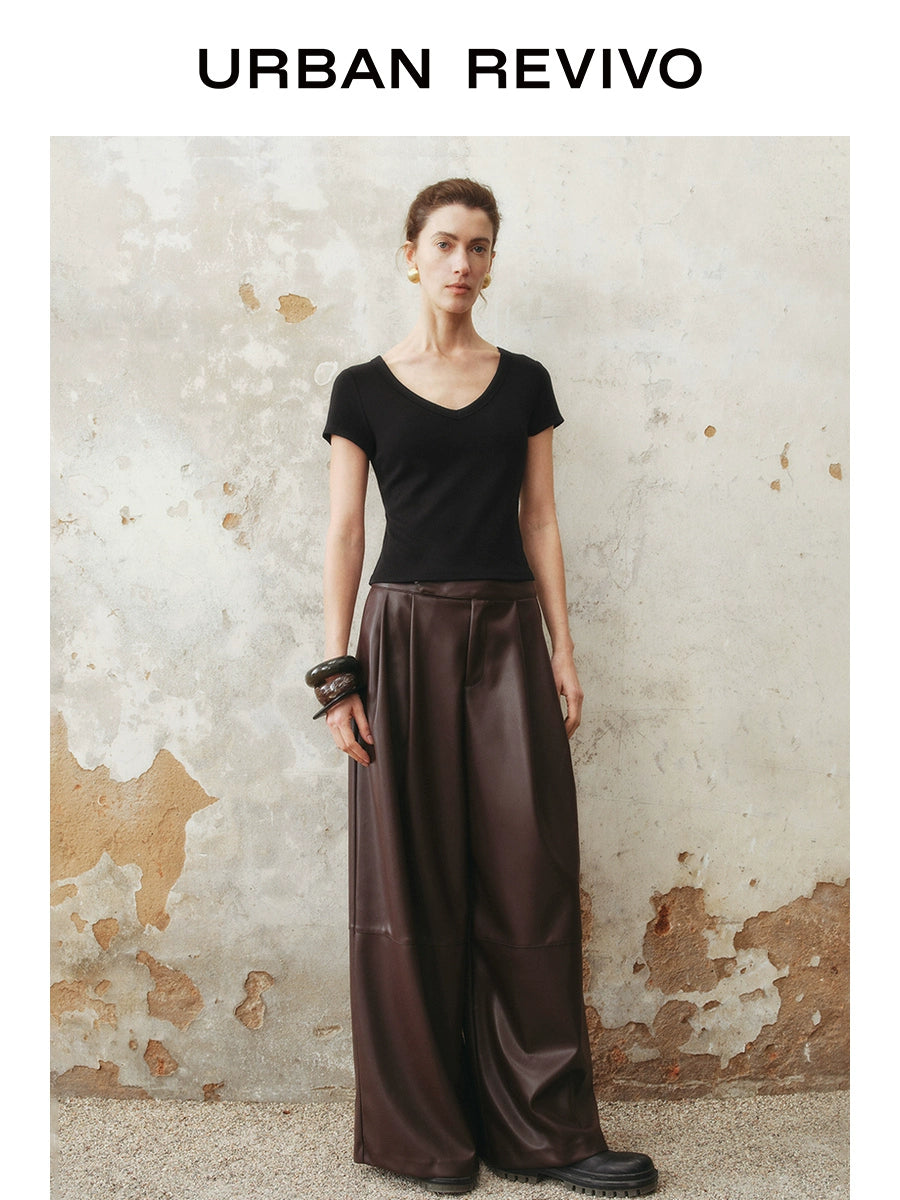 URBAN REVIVO Slim Short V-Neck Short Sleeve T-Shirt