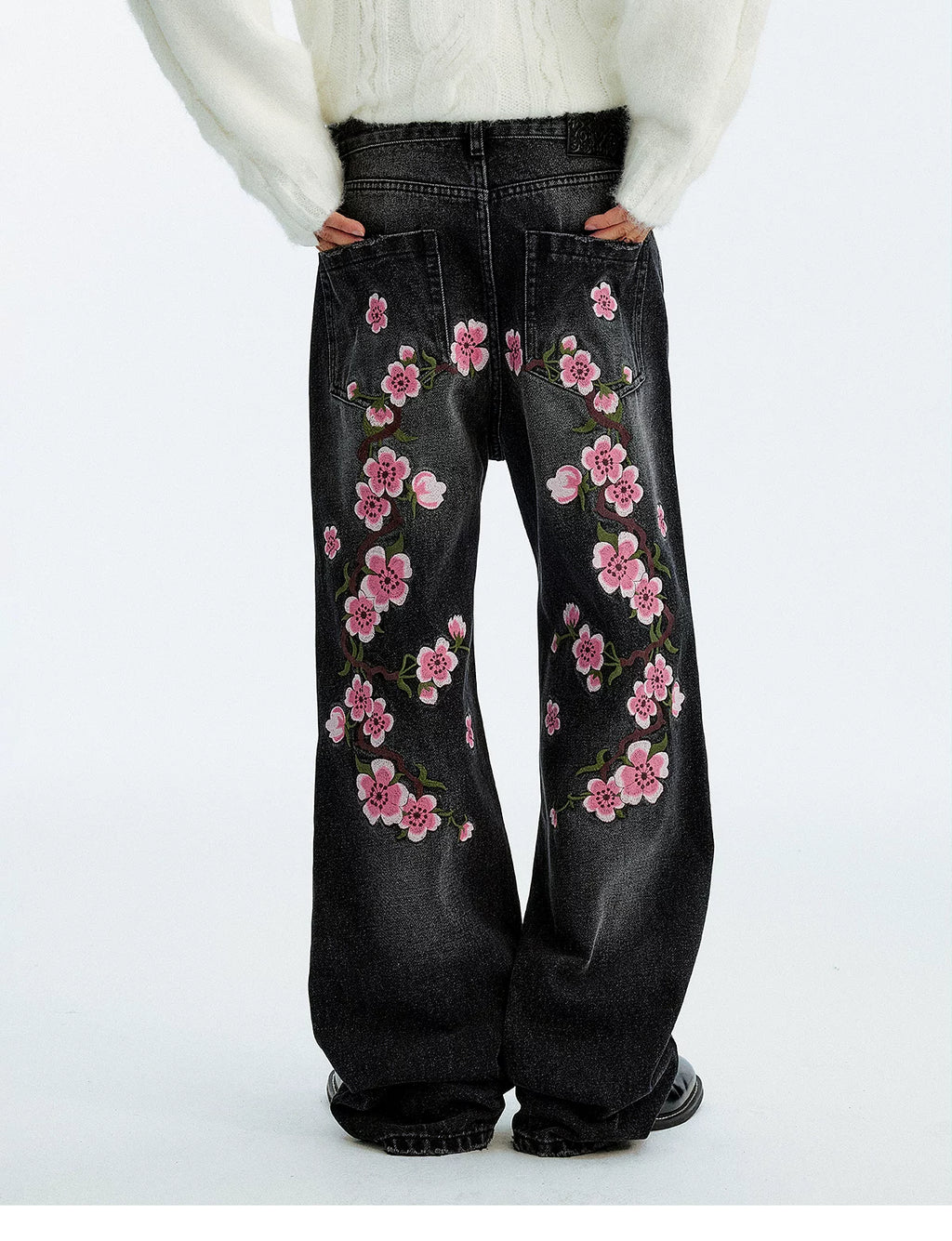 MEDM Sakura Pattern Embroidered Micro-elastic Casual Jeans