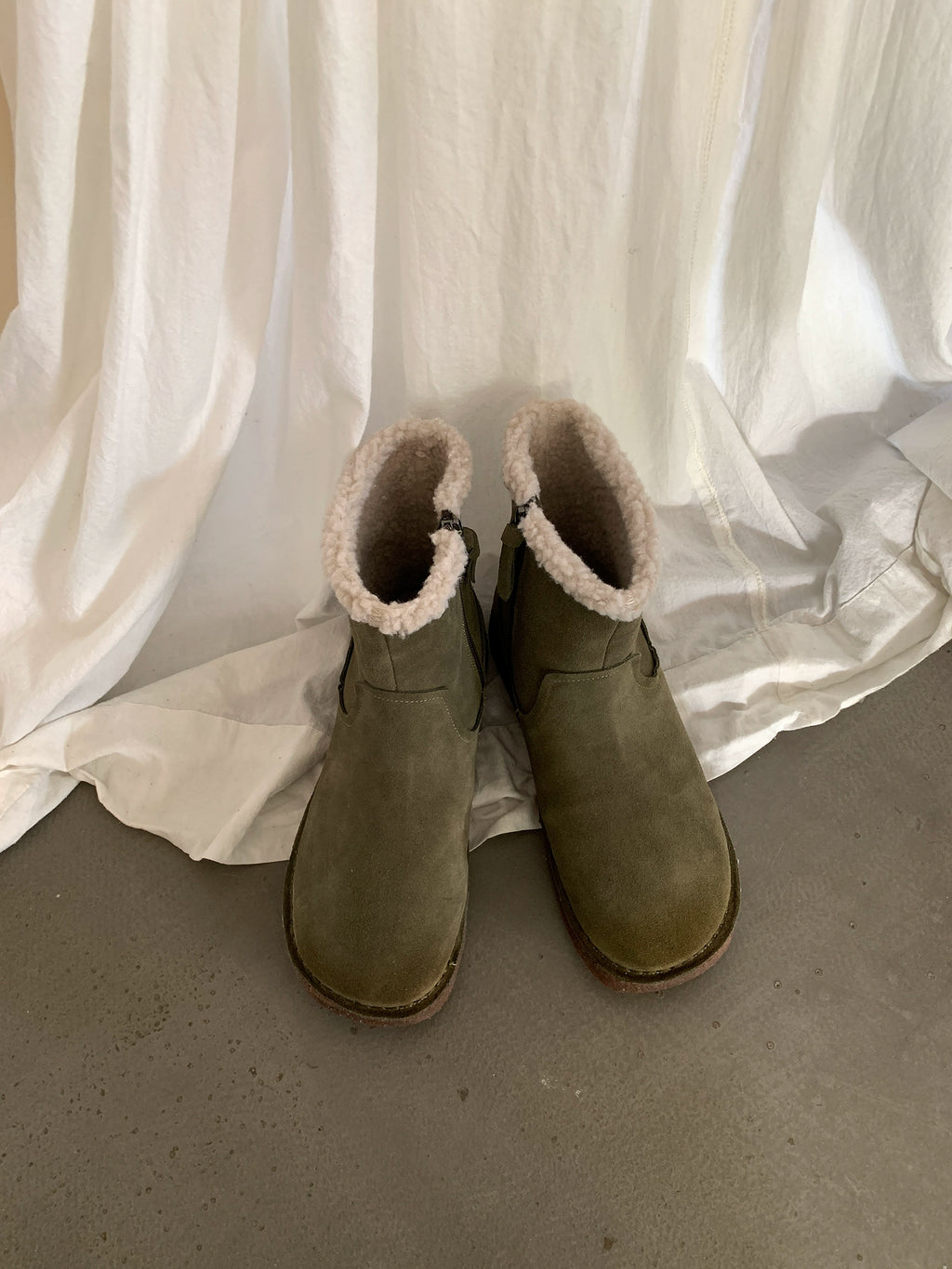 Milooey Retro Leather Mid-tube Snow Boots