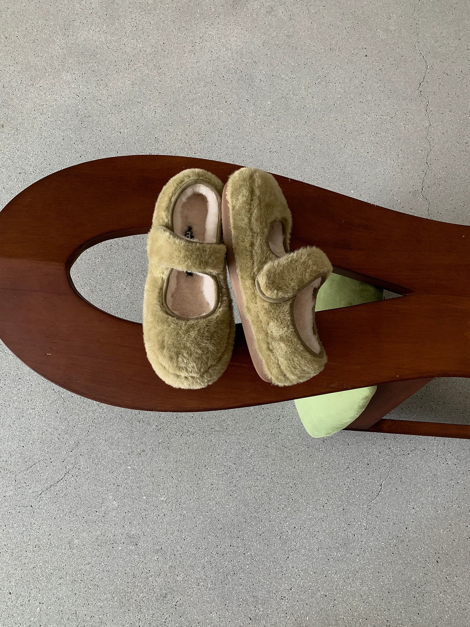 Milooey Soft-soled Velcro Bread Shoes