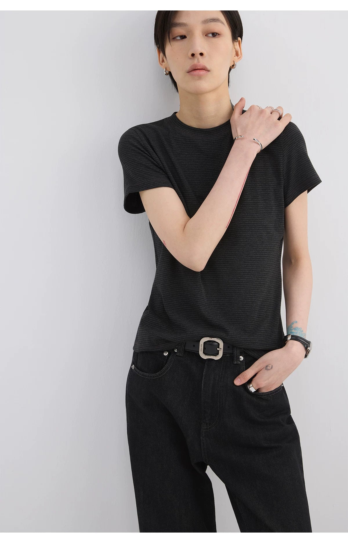 Sameuoo Front Shoulder Slim Striped Tee