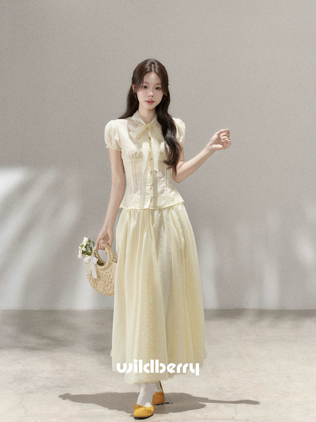 Wildberry Skinny Shirt A-word Skirt Two-piece Set