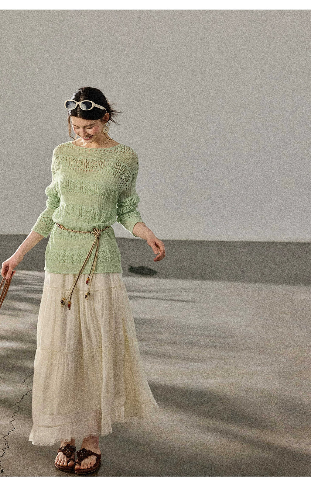 TYANG Round Neck Hollow Light and Loose Long Sleeves
