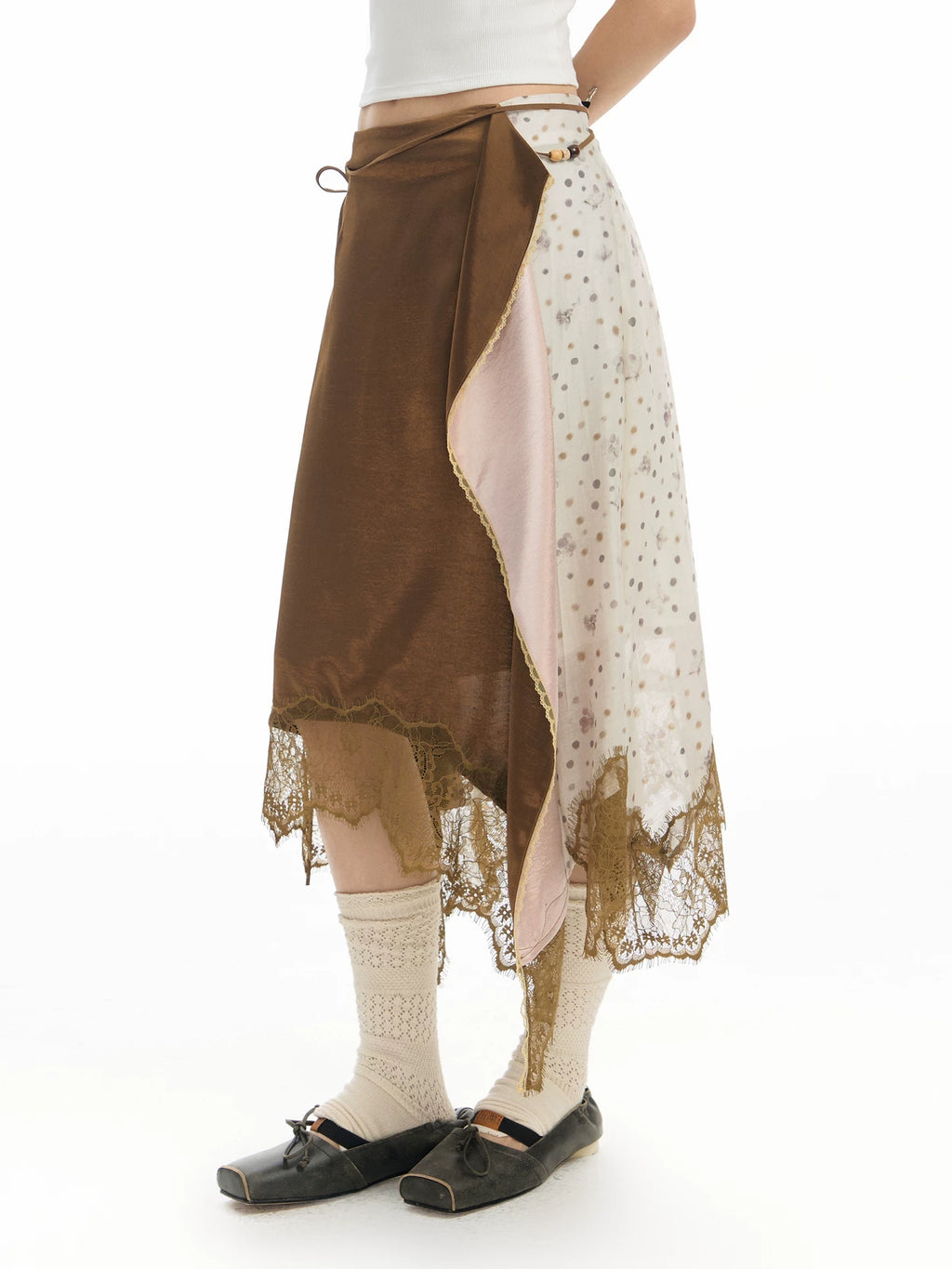 TGNS Stitched Lace Irregular Skirt