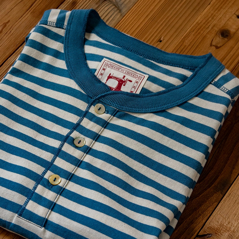 PrintAce Retro Shell Buckle Light Blue Striped Loose Tee